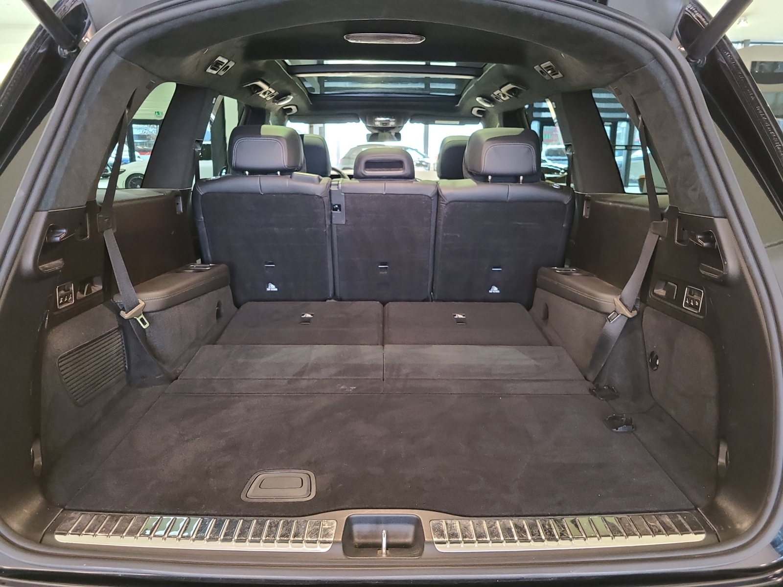 MERCEDES-BENZ GLS 63 4Matic+ TCT 9G-image-15