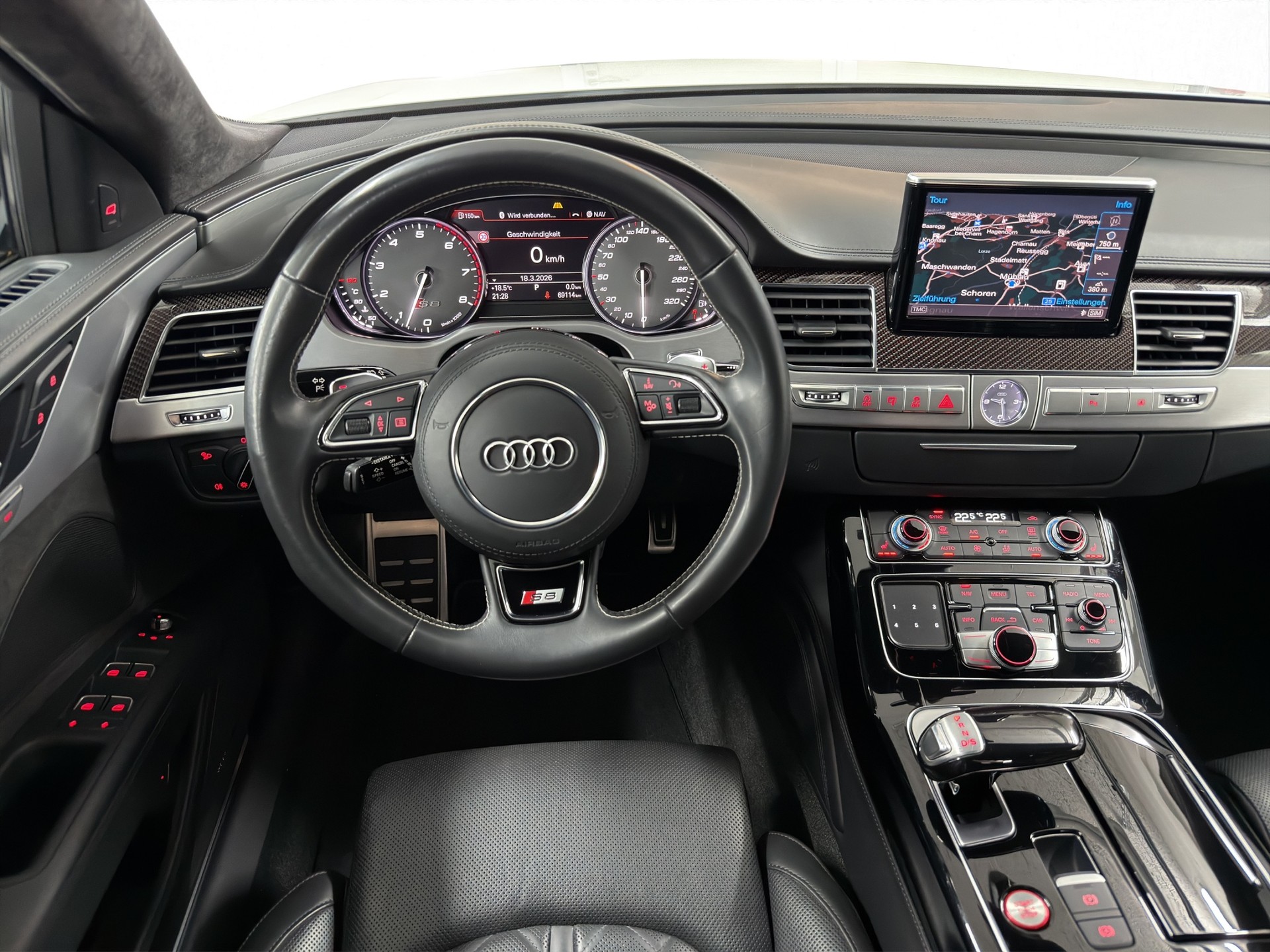 AUDI S8 4.0 TFSI V8 plus quattro tiptronic-image-9