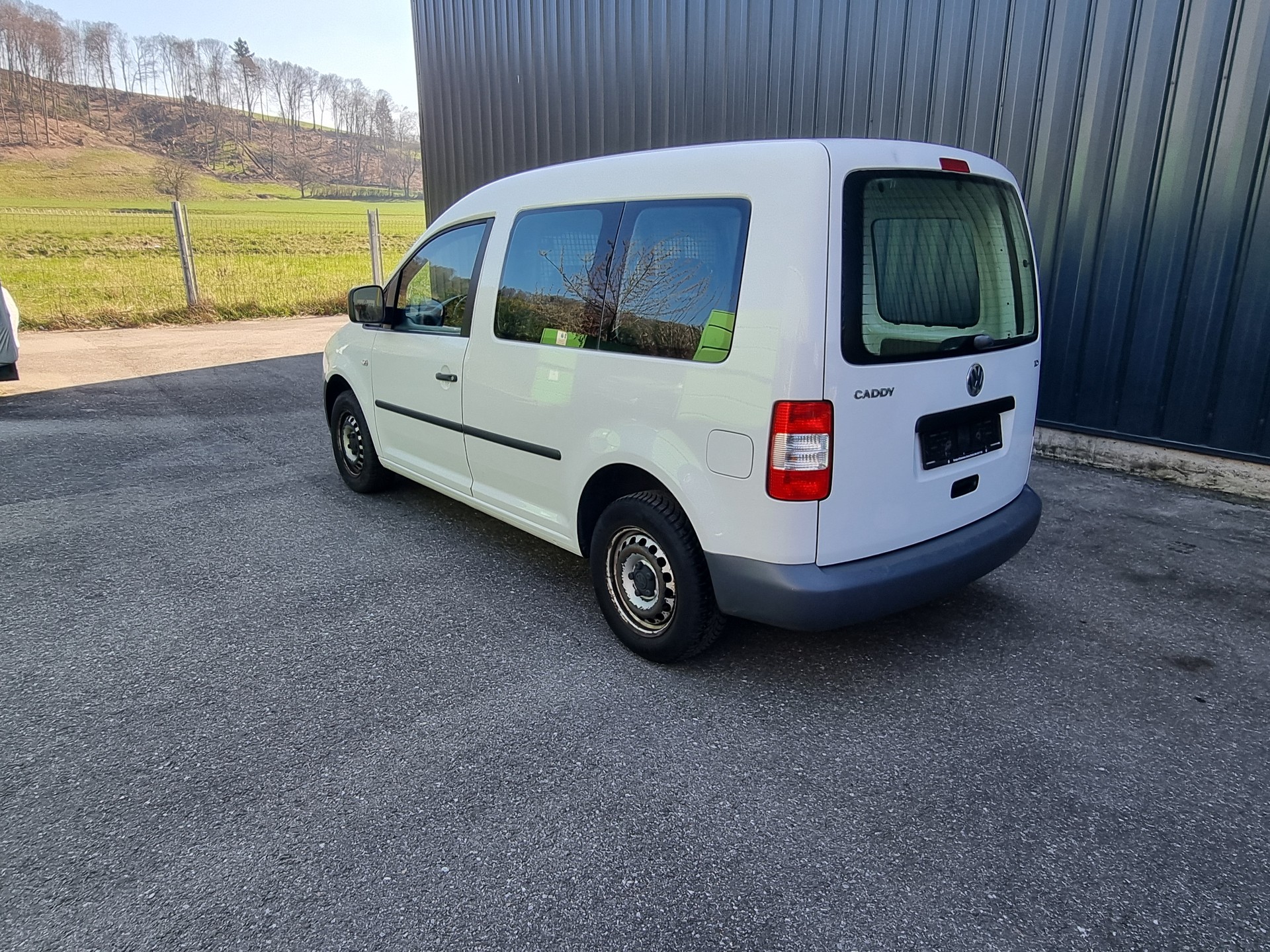 VW Caddy 1.9TDI PD-image-4