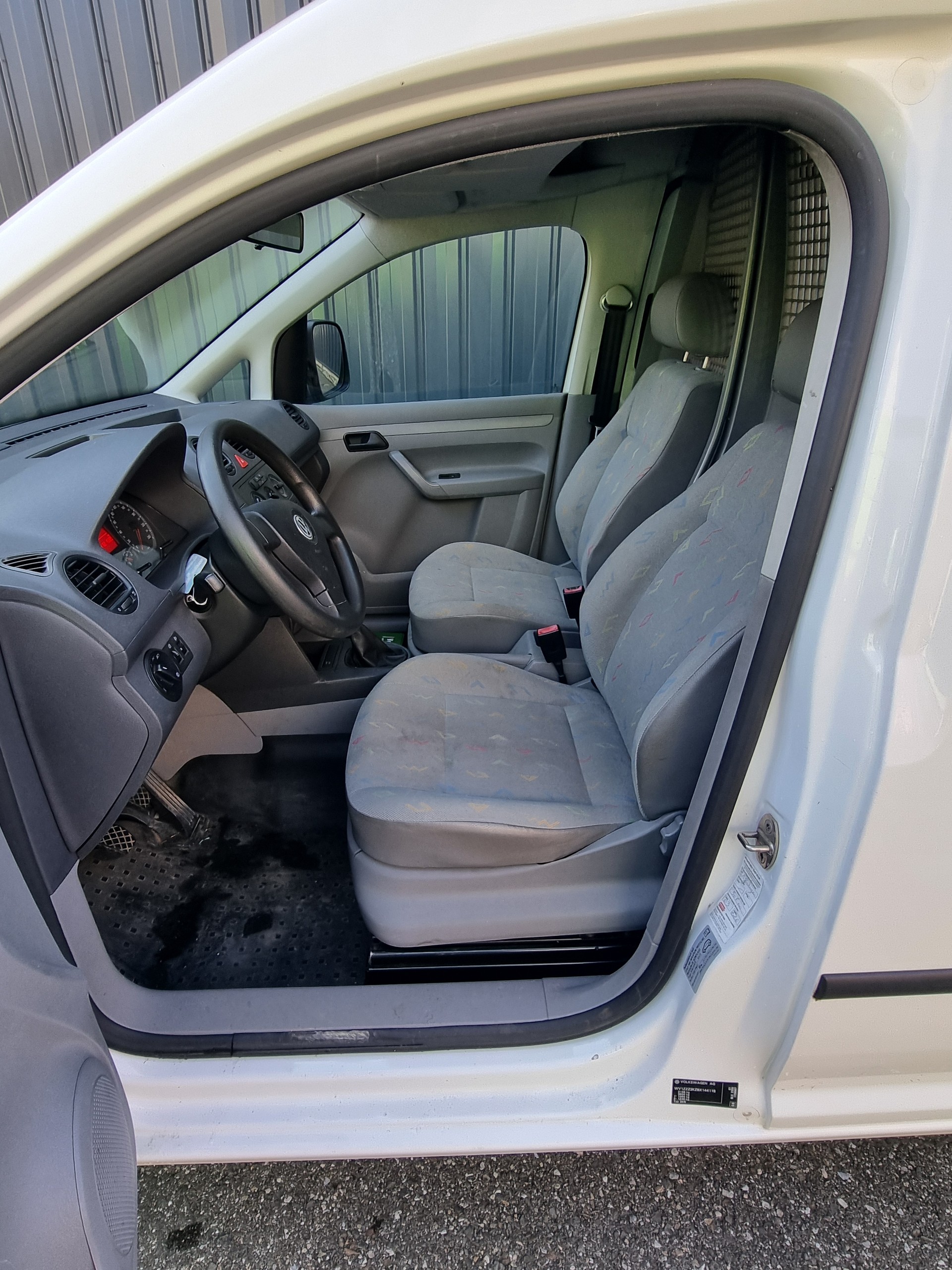 VW Caddy 1.9TDI PD-image-8