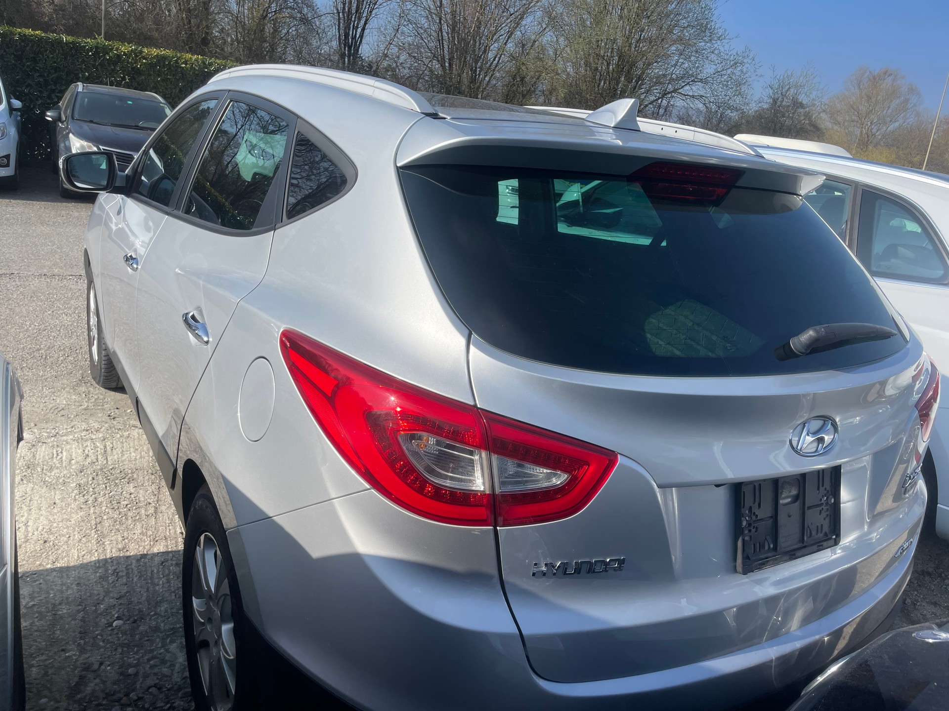 HYUNDAI iX 35 2.0 CRDi exxtra Plus 4WD Automatic-image-3