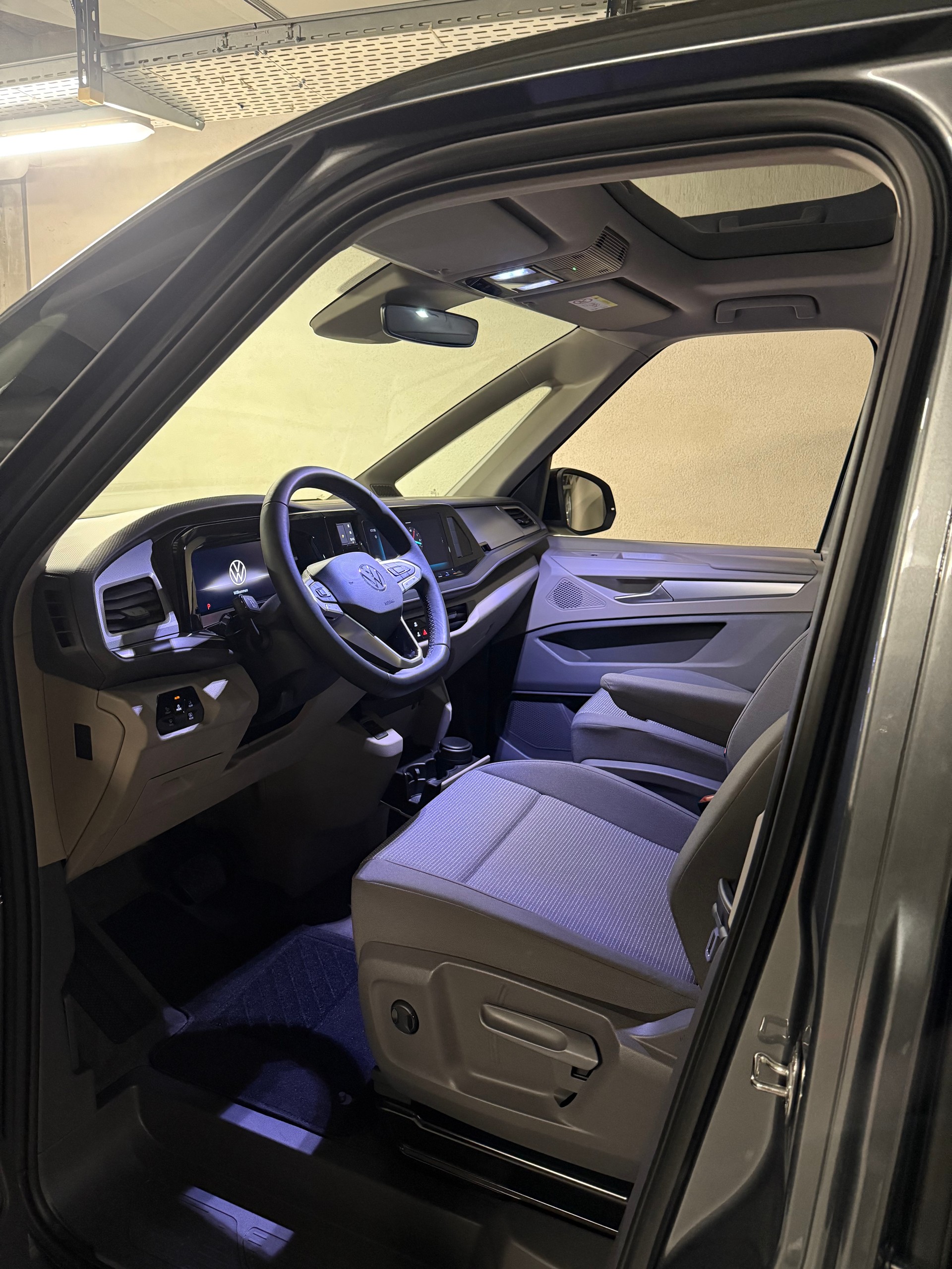 VW Multivan 1.5 eHybrid Style Liberty 4Motion DSG-image-7