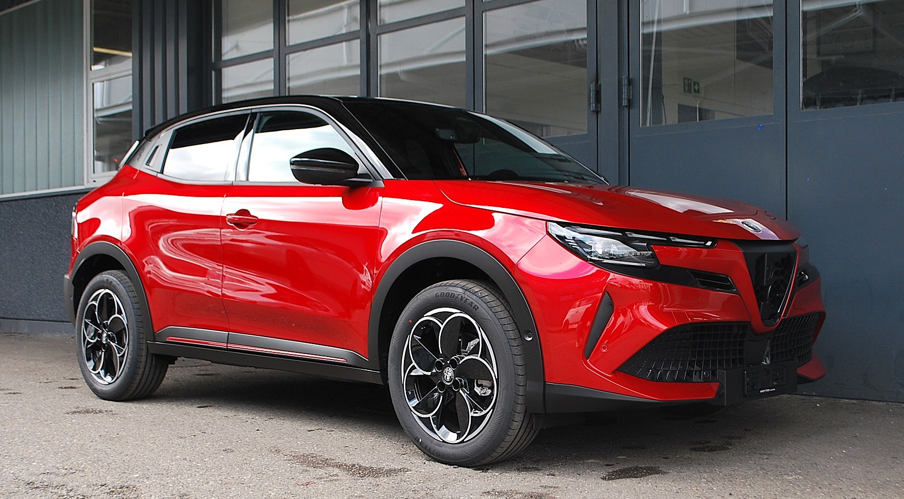 ALFA ROMEO 1.2 Hybrid Q4 Sport Speciale