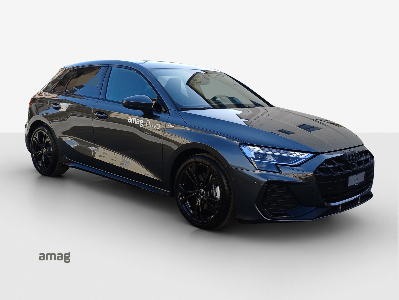AUDI A3 Sportback TFSI 150 kW quattro S line S tronic-image-5