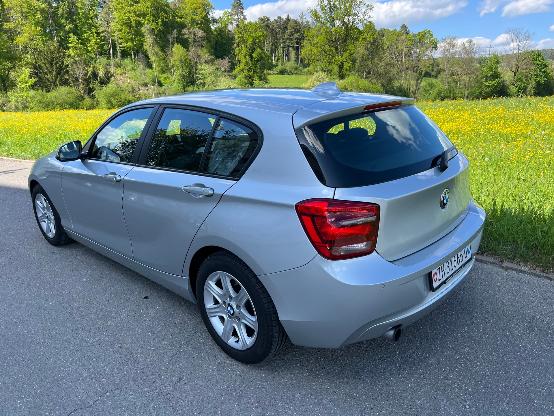 BMW 116i Urban Line Steptronic-image-5