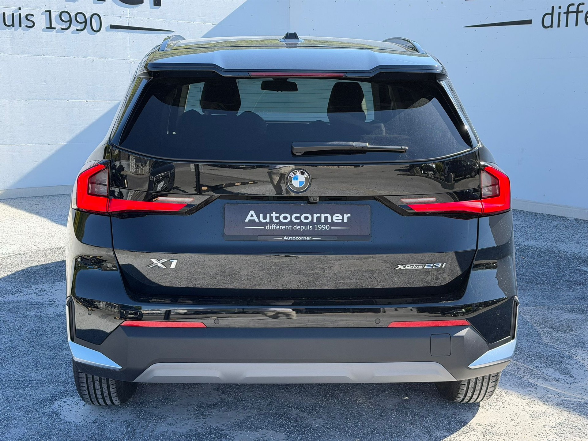 BMW X1 xDrive 23i 48V-image-5
