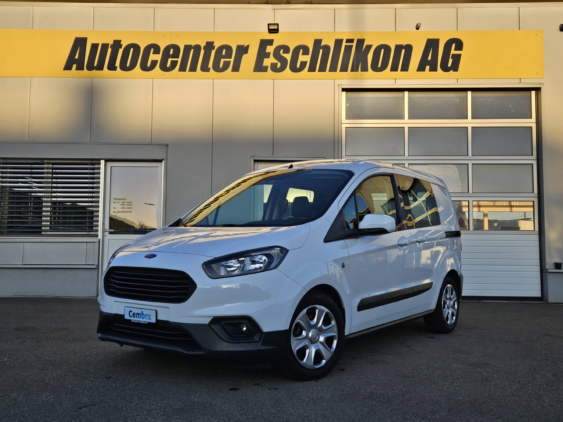 FORD Transit Courier Kombi 1.5 TDCi Trend * Frisch ab MFK * Frisch ab Service *-showroom-element-2