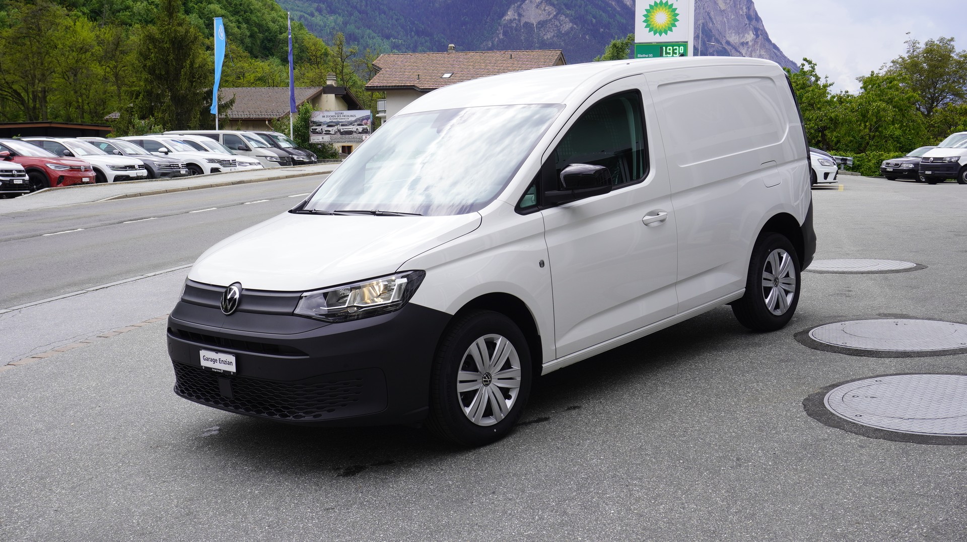 VW Cargo-image-12