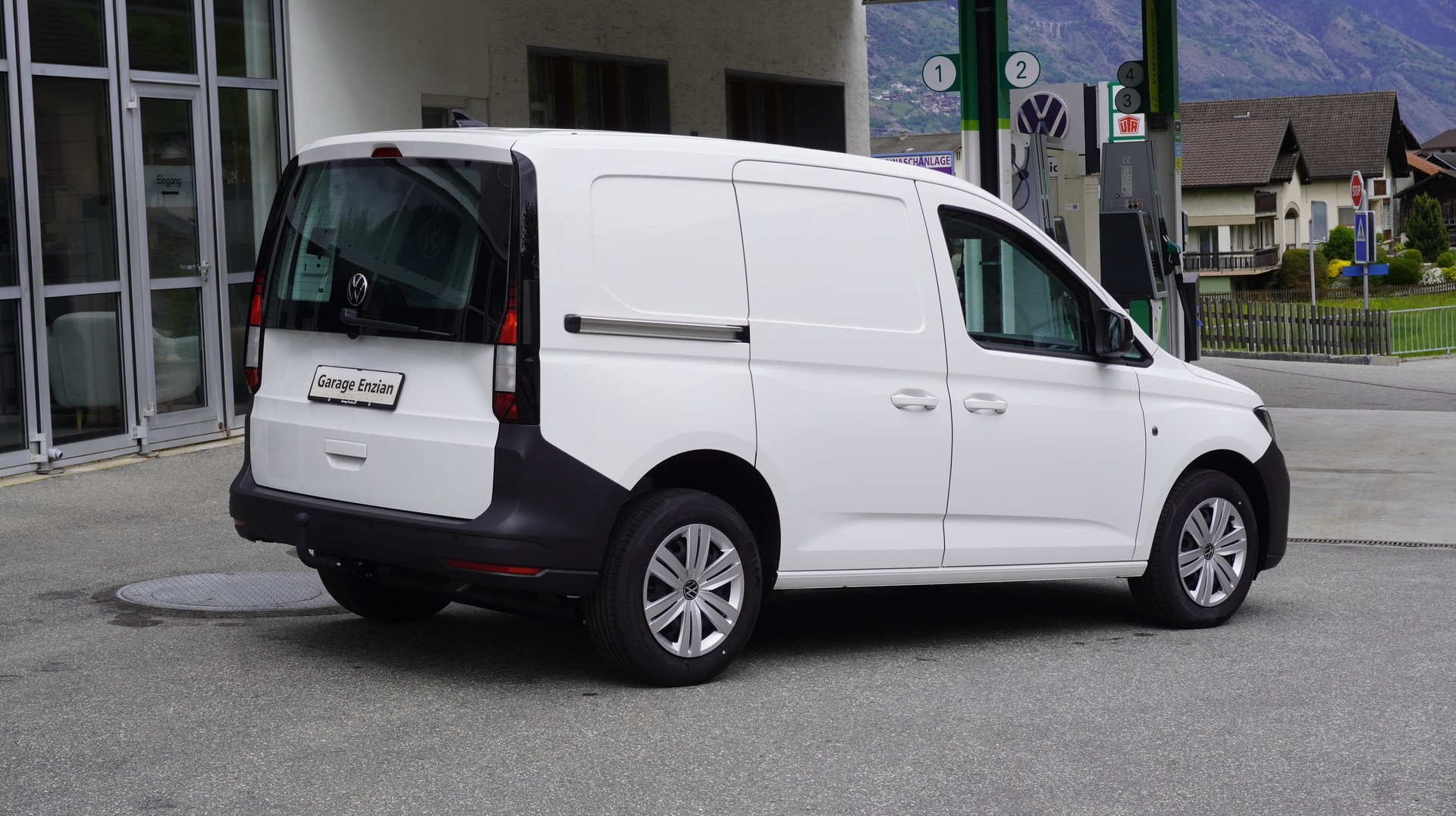 VW Cargo-image-6