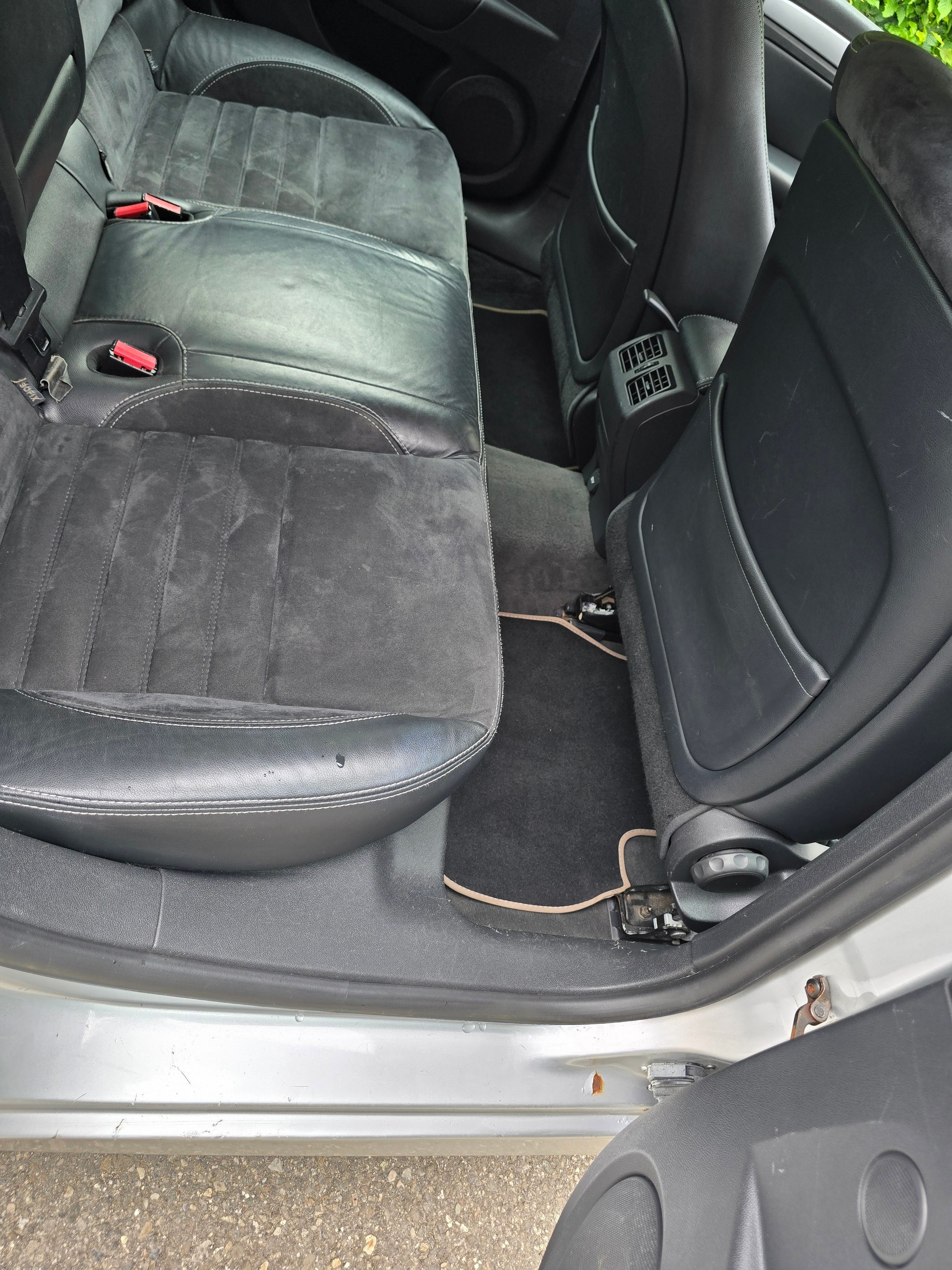 RENAULT Laguna 2.0 dCi Dynamique Automatic-image-11