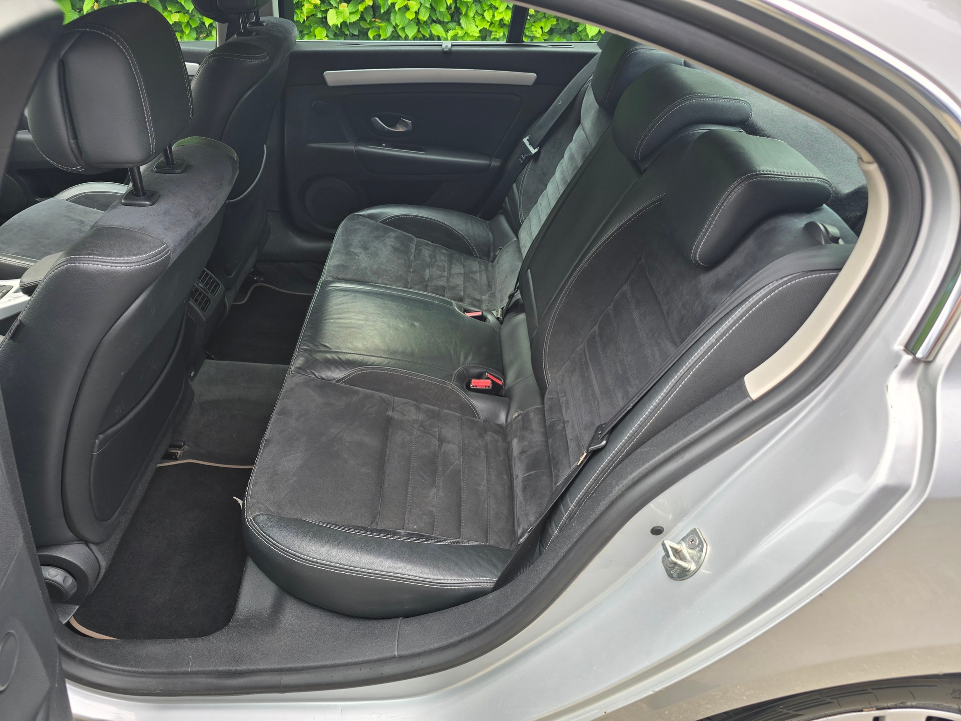 RENAULT Laguna 2.0 dCi Dynamique Automatic-image-10