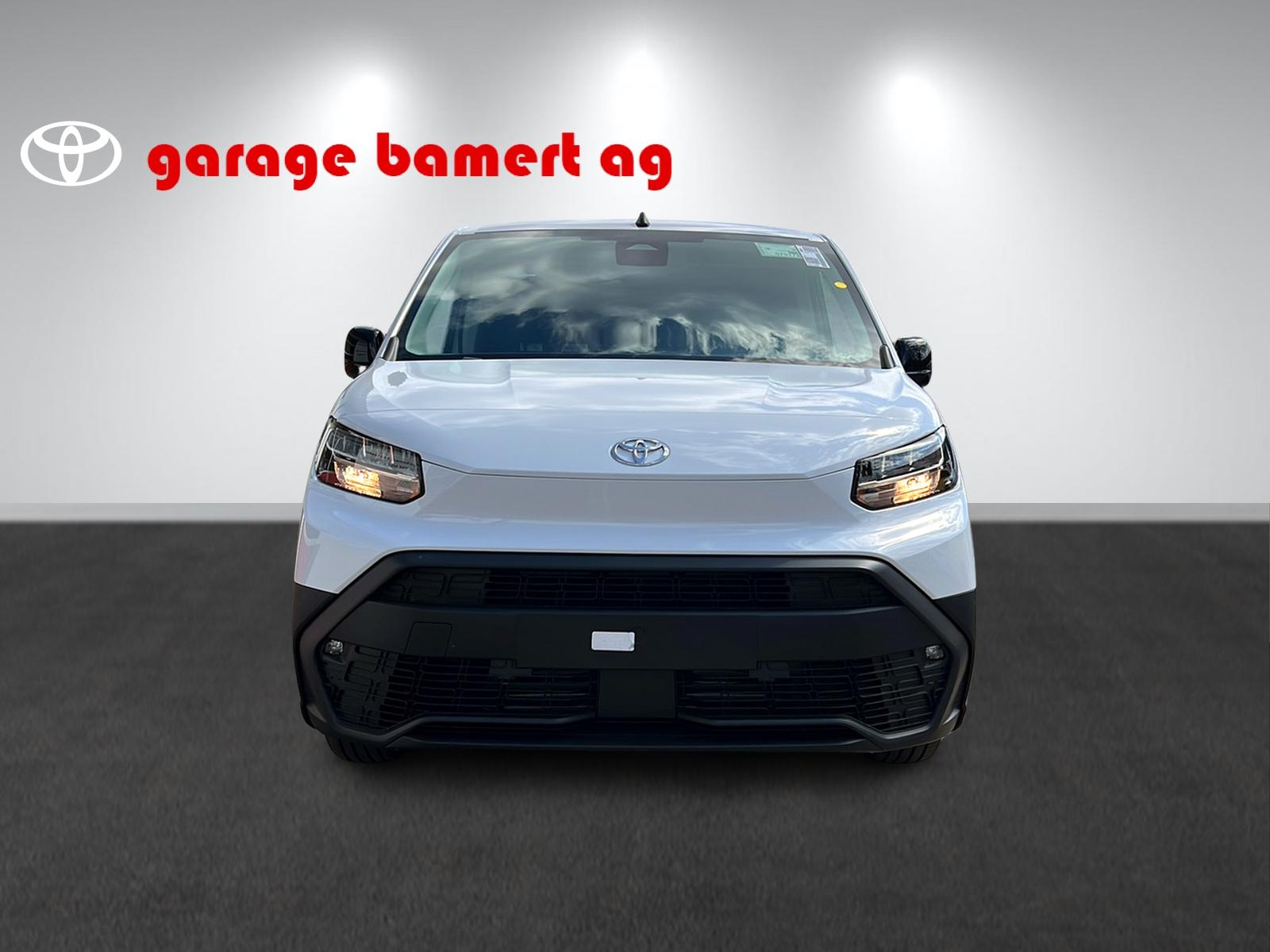 TOYOTA PROACE CITY Van L2 1.2 Active-showroom-element-1