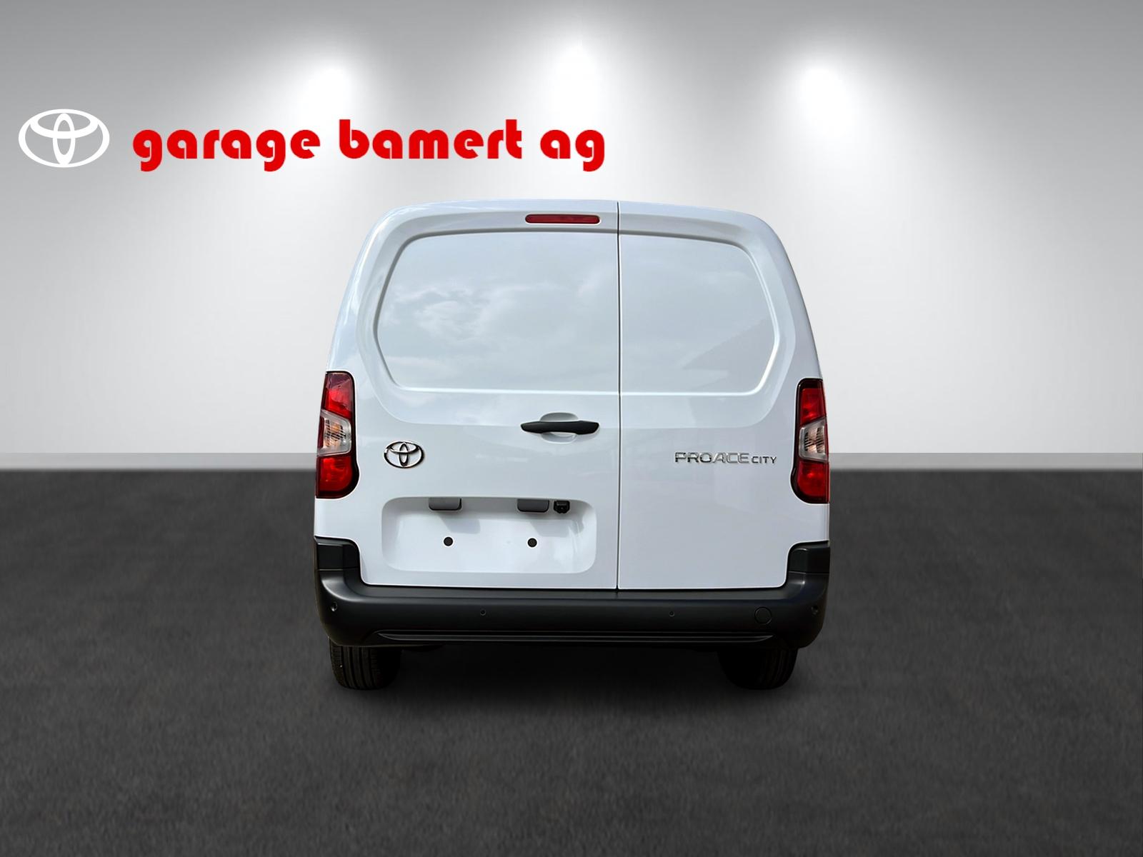 TOYOTA PROACE CITY Van L2 1.2 Active-image-4