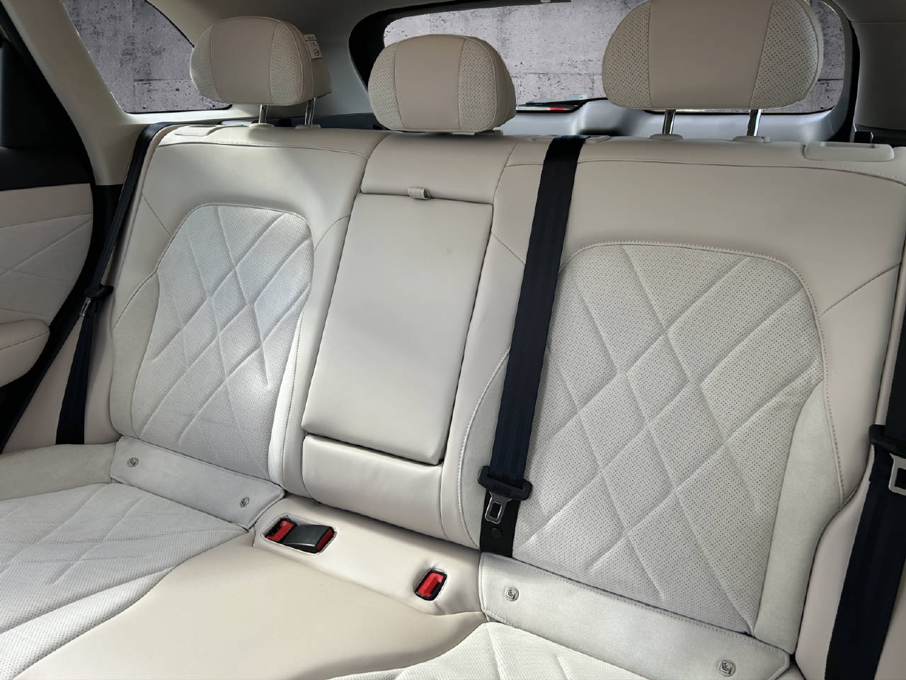 MG S6 EV 77 kWh Luxury 4WD-image-7