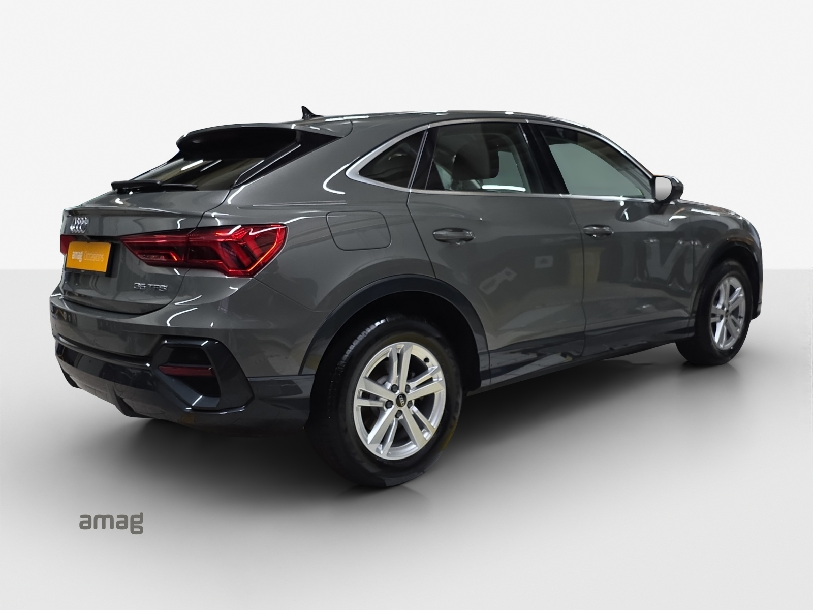 AUDI Q3 Sportback 35 TFSI Attraction S-tronic-image-4