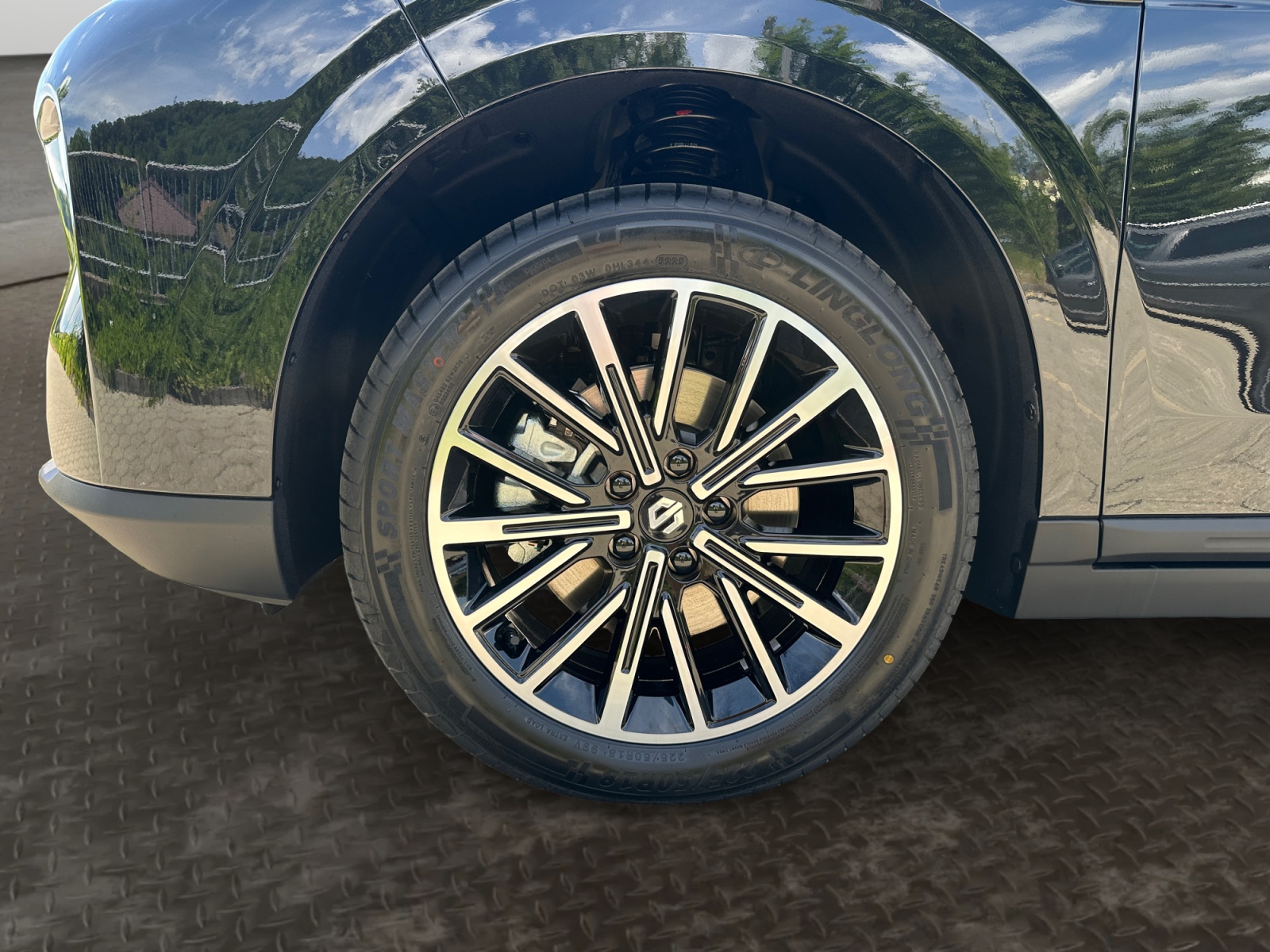 LEAPMOTOR B10 67.1kWh Design-image-8