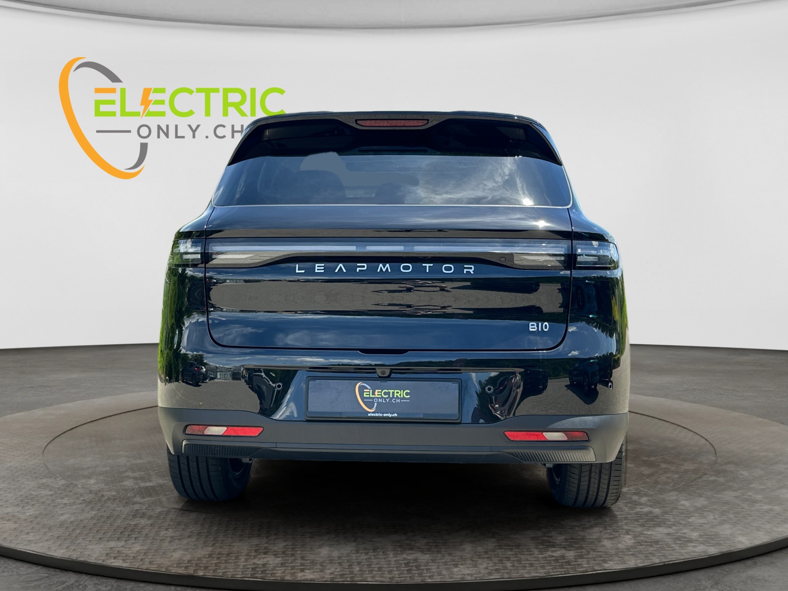 LEAPMOTOR B10 67.1kWh Design-showroom-element-3