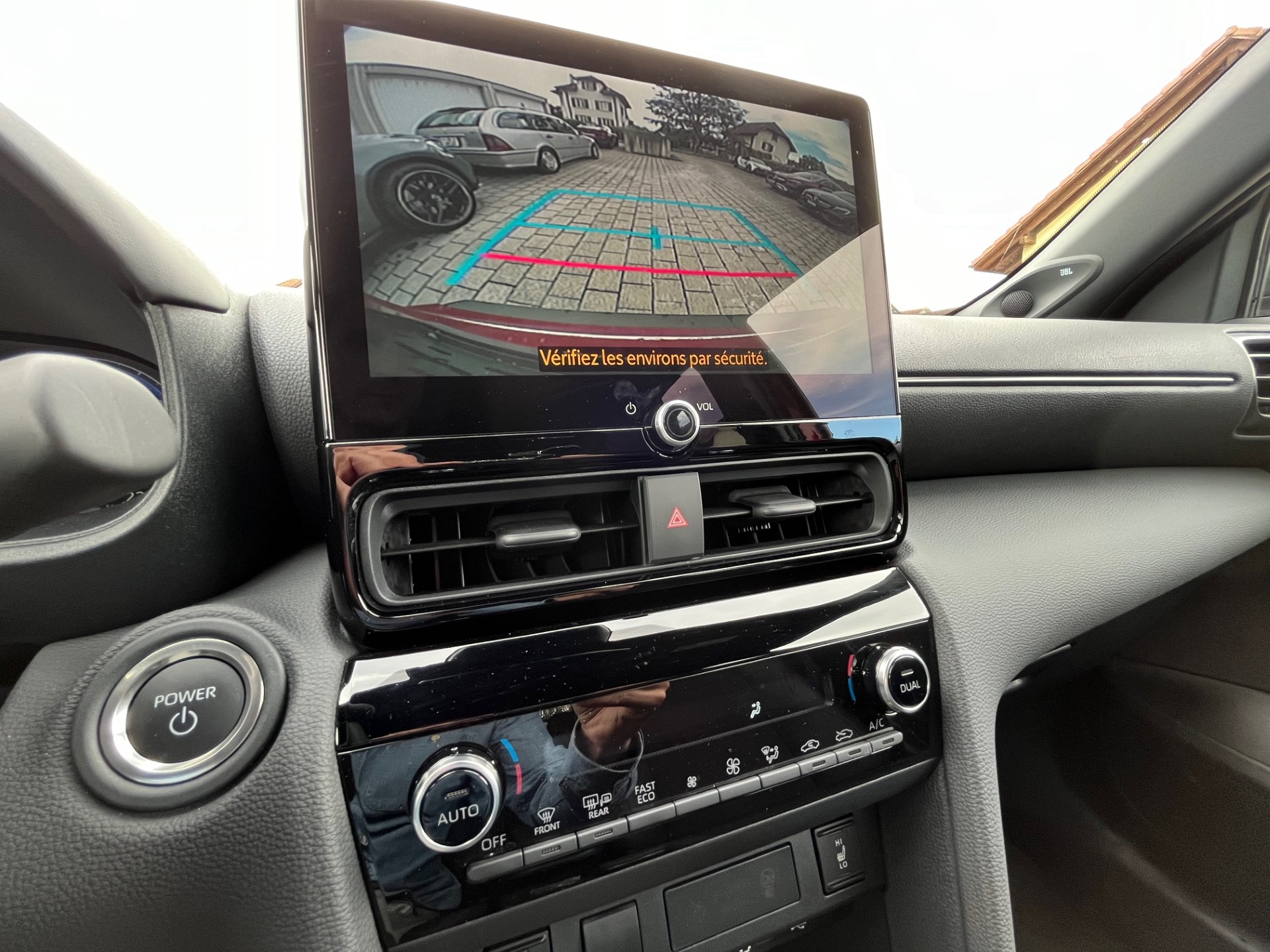 TOYOTA Yaris Cross 1.5 GR Sport e-CVT-image-10