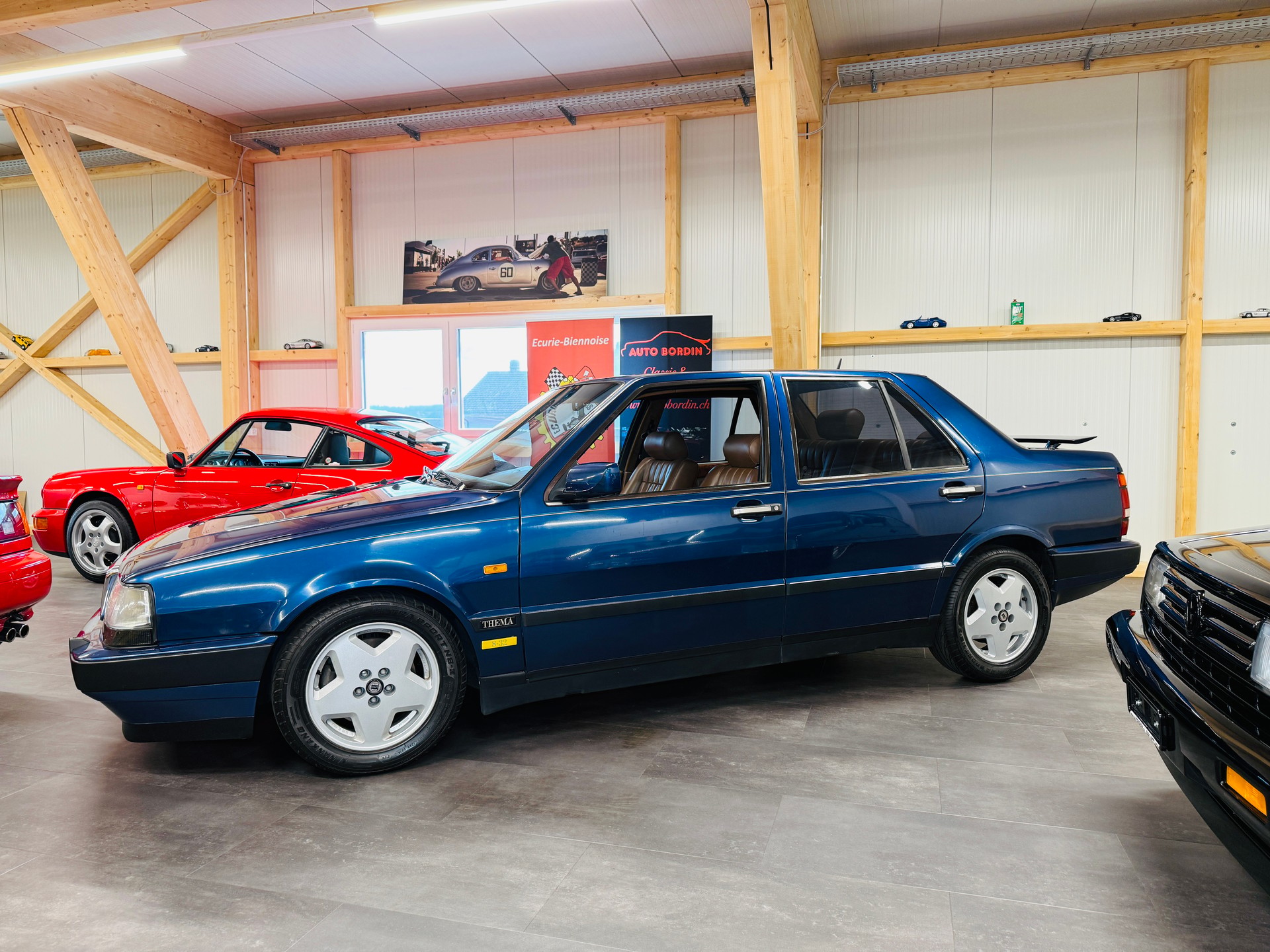 LANCIA Thema 8.32 Ferrari „Blu Blizzard“-image-4