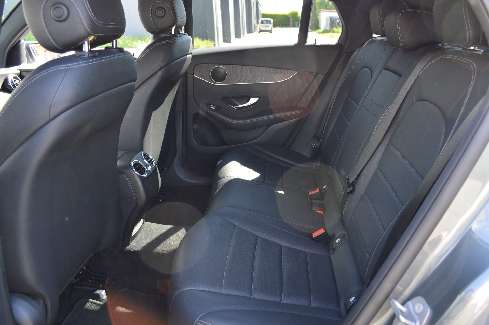 MERCEDES-BENZ GLC Coupé 250 AMG Line 4Matic 9G-Tronic-image-19
