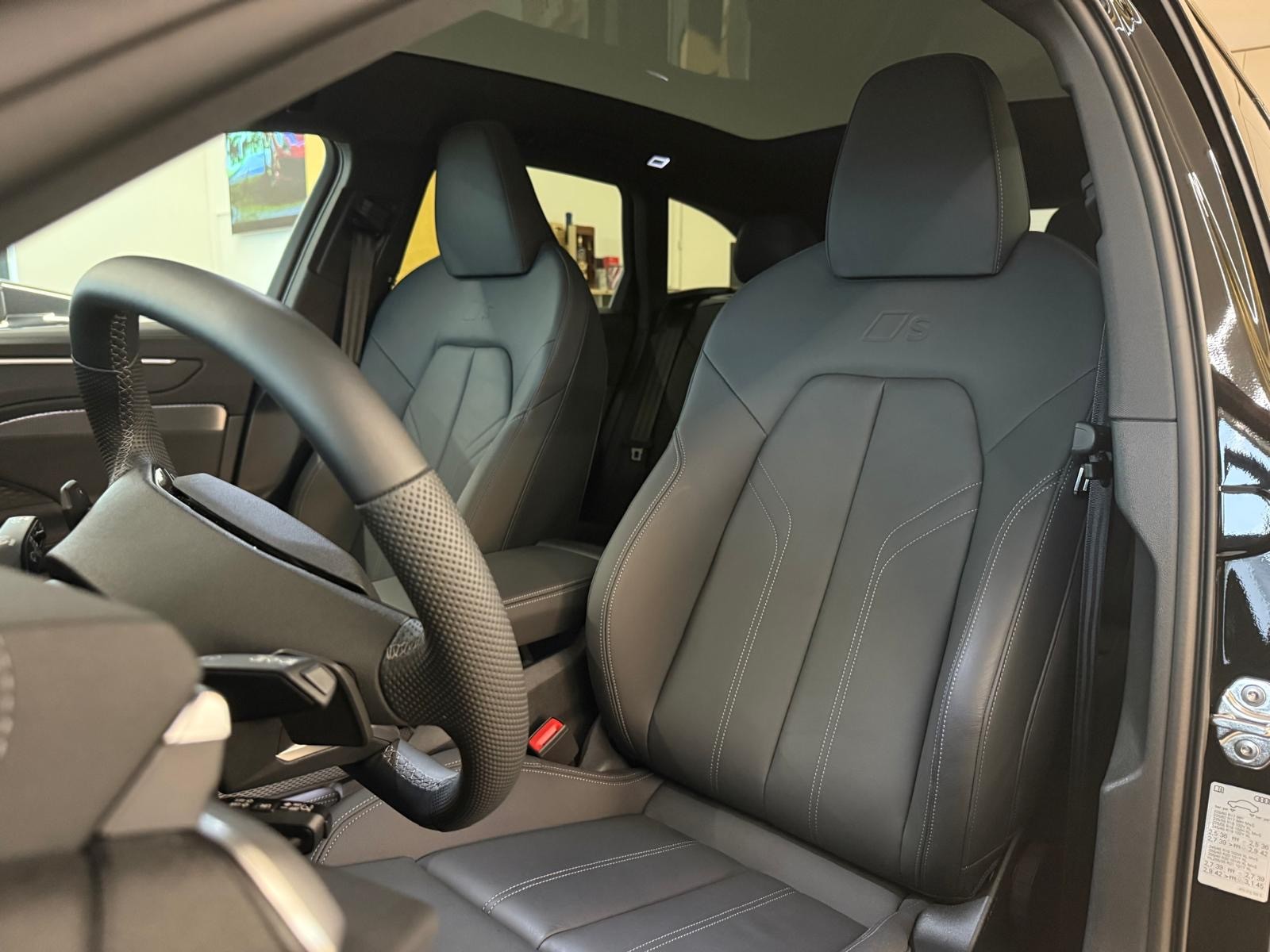 AUDI A6 Avant TDI quattro 150 kW S tronic-image-11