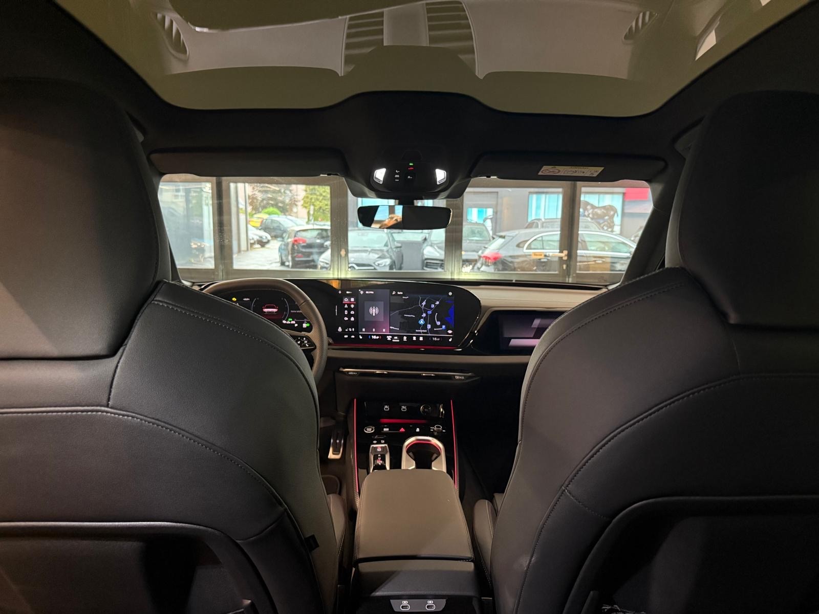 AUDI A6 Avant TDI quattro 150 kW S tronic-image-19