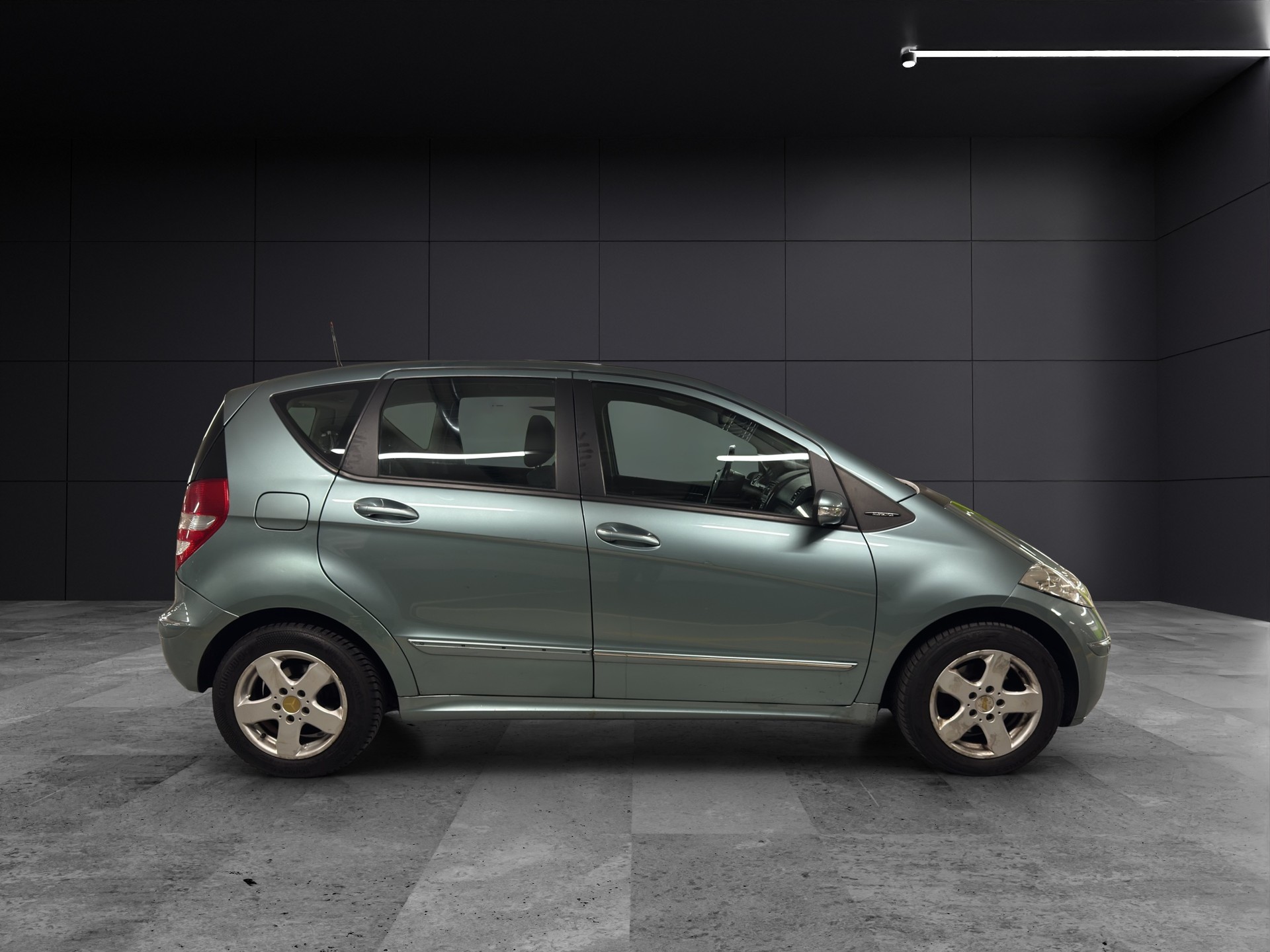 MERCEDES-BENZ A 170 Elégance-image-3