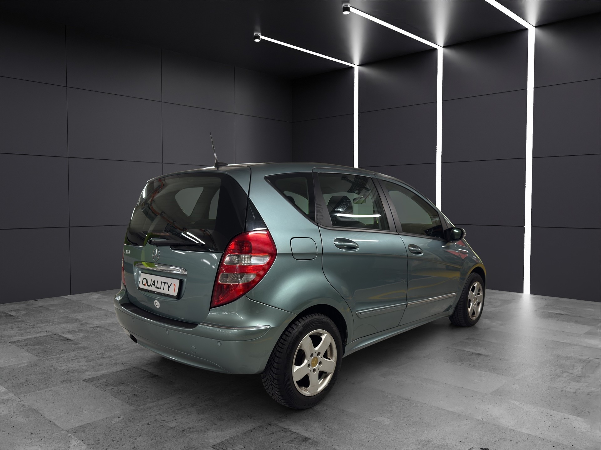 MERCEDES-BENZ A 170 Elégance-image-4