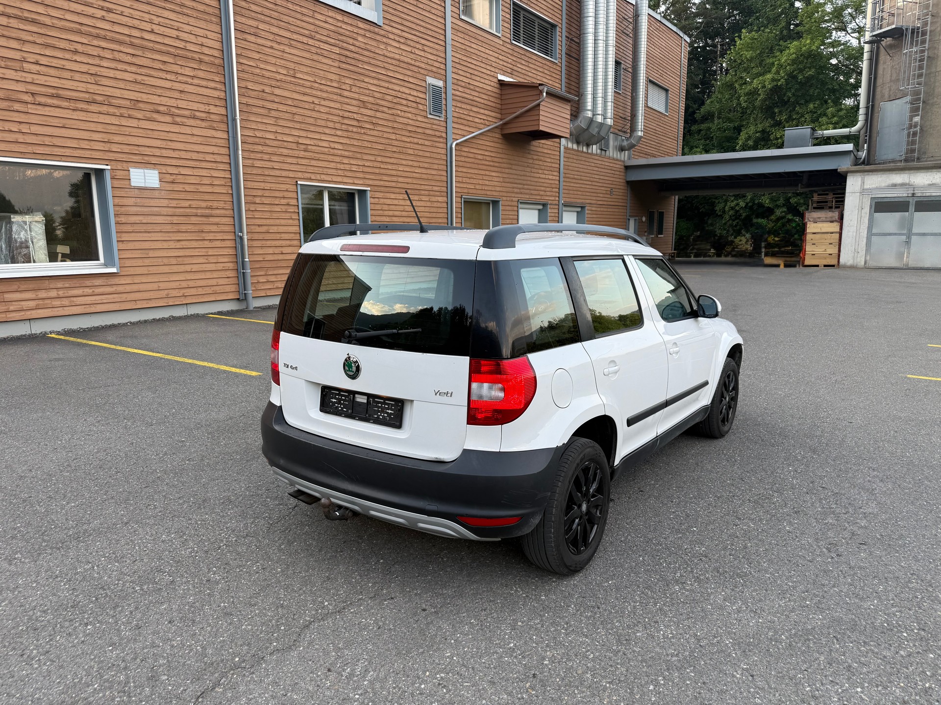 SKODA Yeti 2.0 TDI AllDrive 4x4-image-4