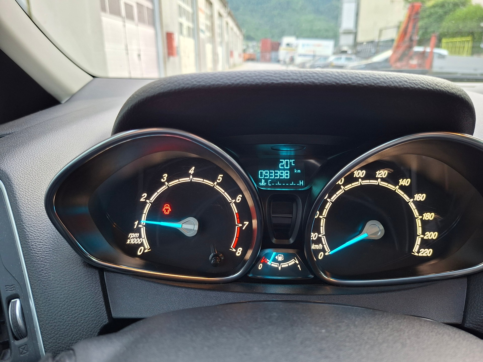 FORD B-Max 1.0 SCTi Titanium-image-4