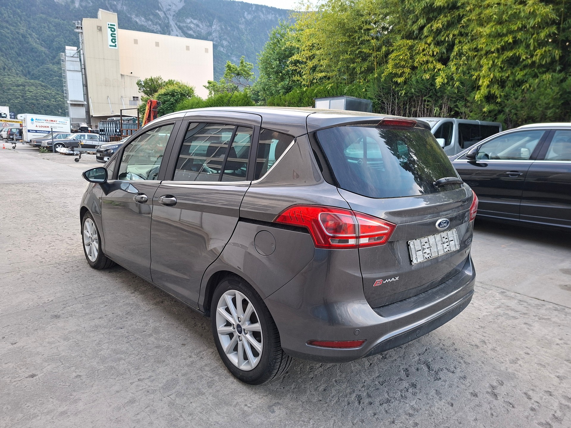 FORD B-Max 1.0 SCTi Titanium-image-6