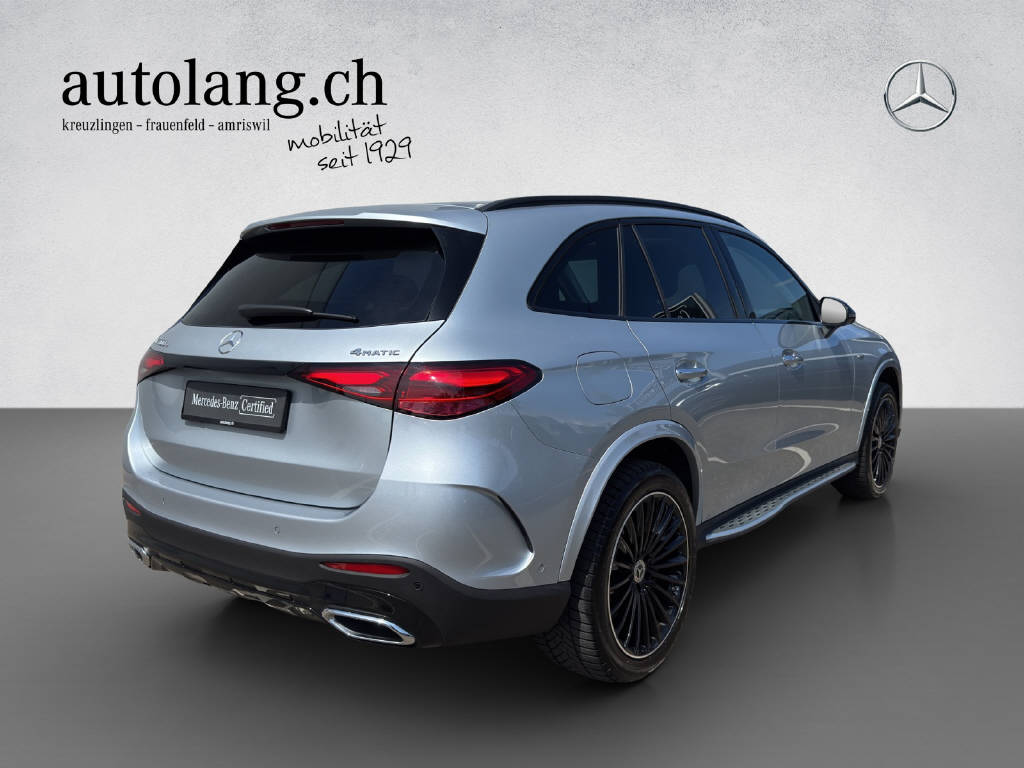 MERCEDES-BENZ GLC 300 e AMG Line 4Matic EQ Star-showroom-element-3