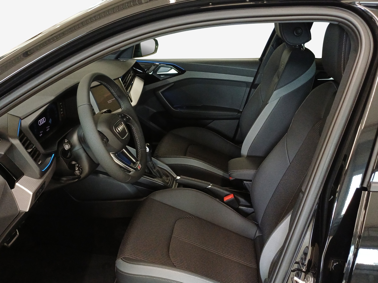 AUDI A1 Sportback 30 TFSI S Line Attraction S-tronic-image-5