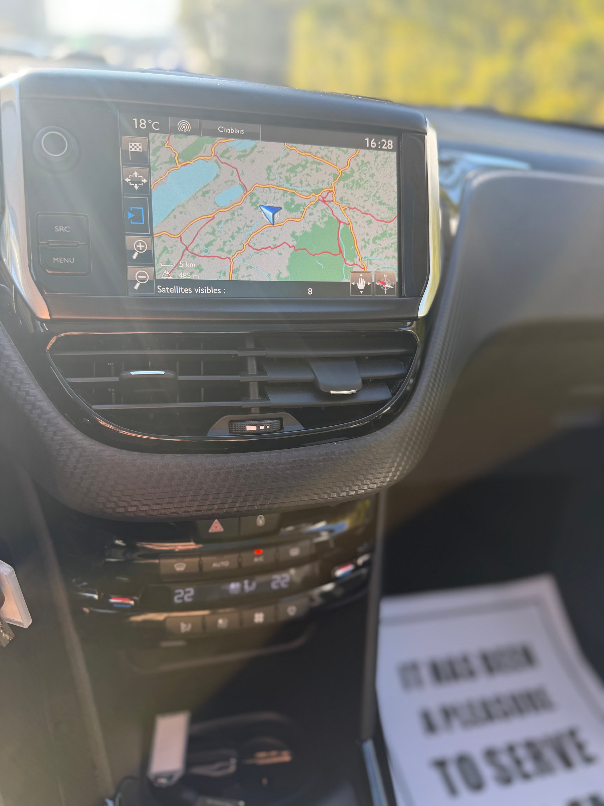 PEUGEOT 2008 1.2 Féline STT-image-11