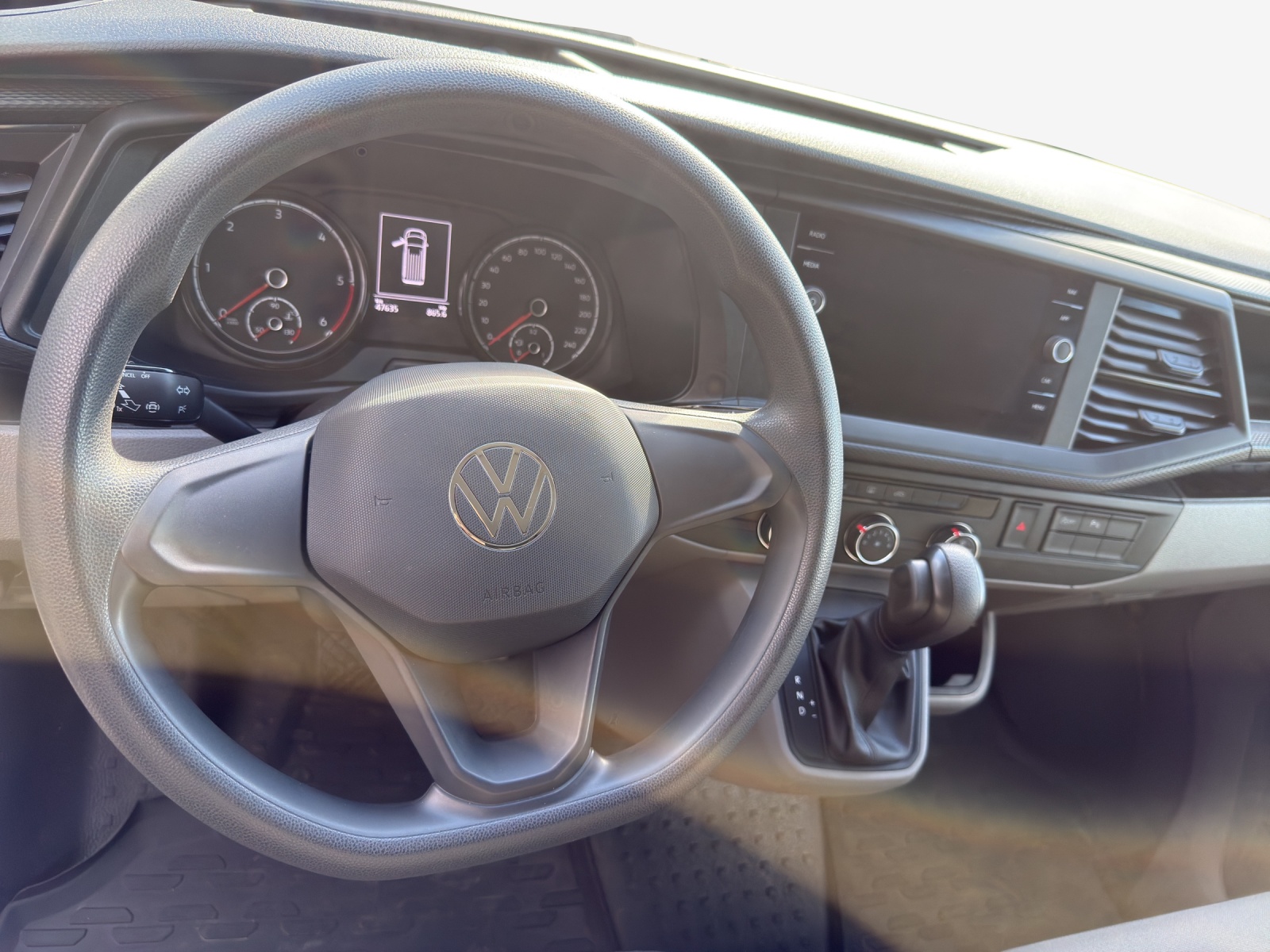 VW T6.1 2.0 TDI DSG-image-9