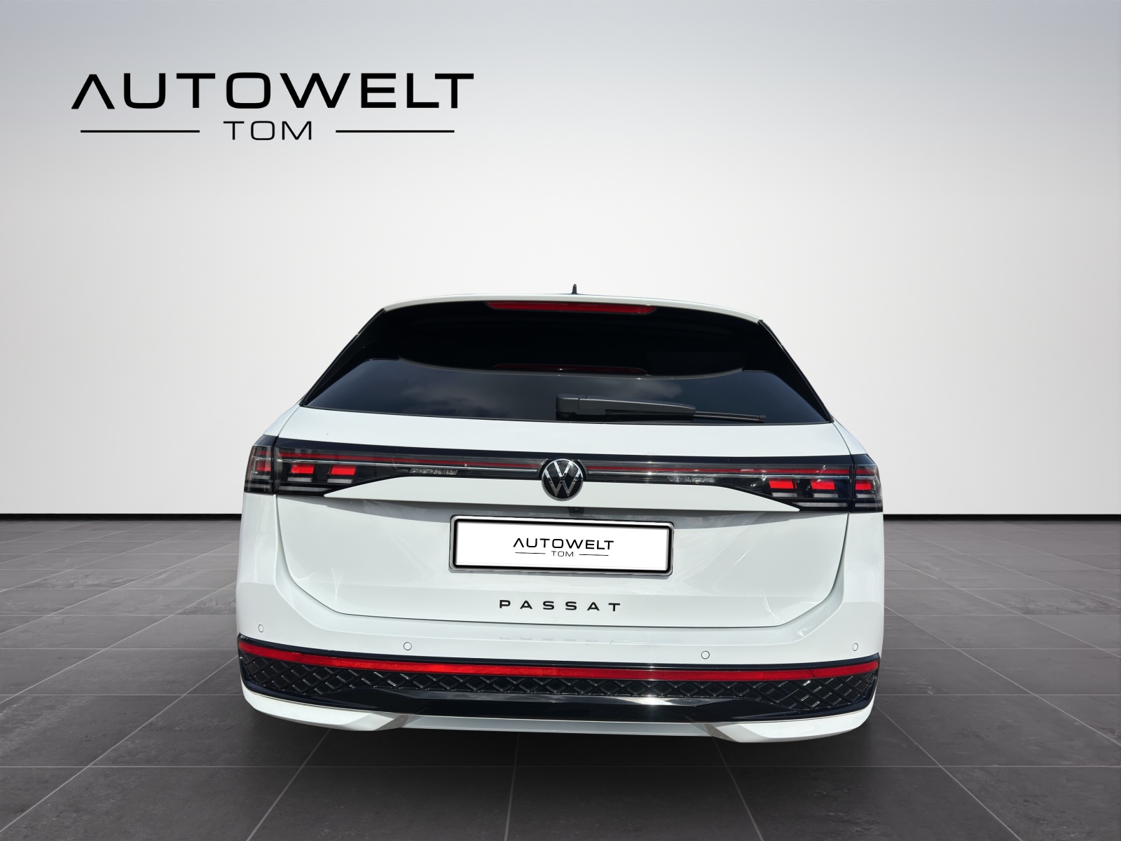 VW Passat Variant 2.0 TDI evo R-Line 4 Motion DSG *Anhängerkupplung 2200kg*-image-3