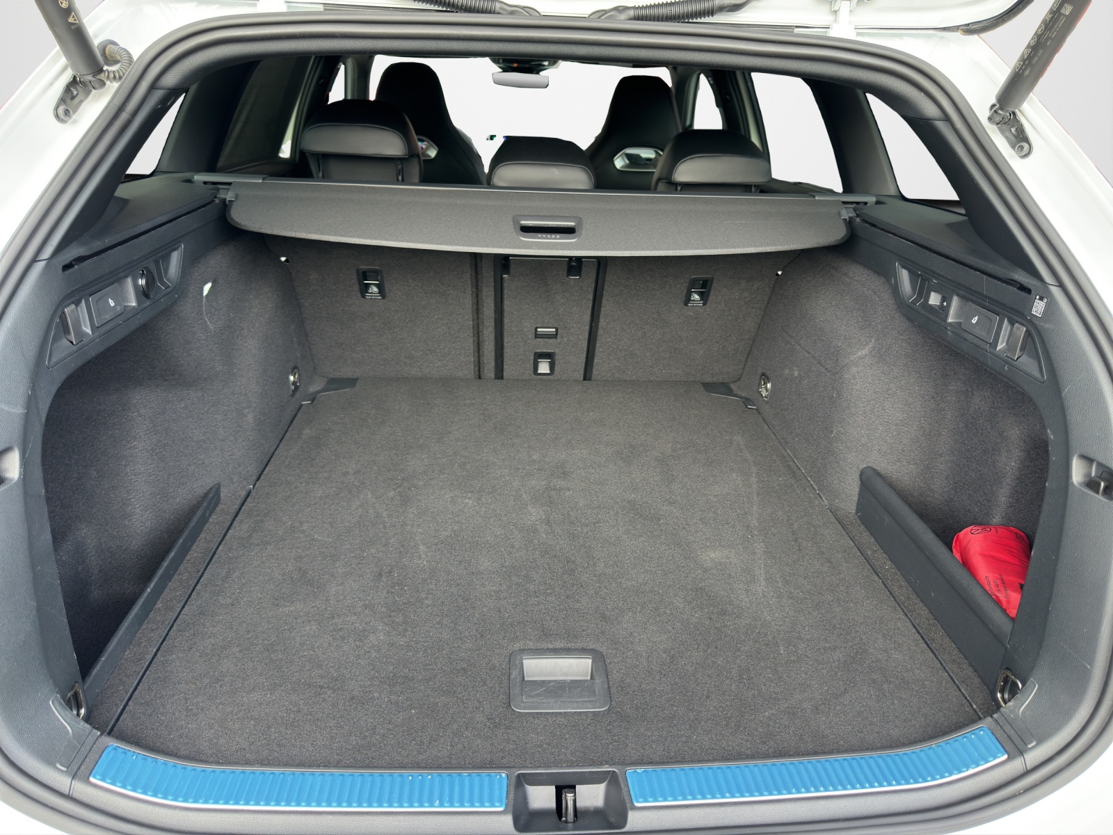 VW Passat Variant 2.0 TDI evo R-Line 4 Motion DSG *Anhängerkupplung 2200kg*-image-14