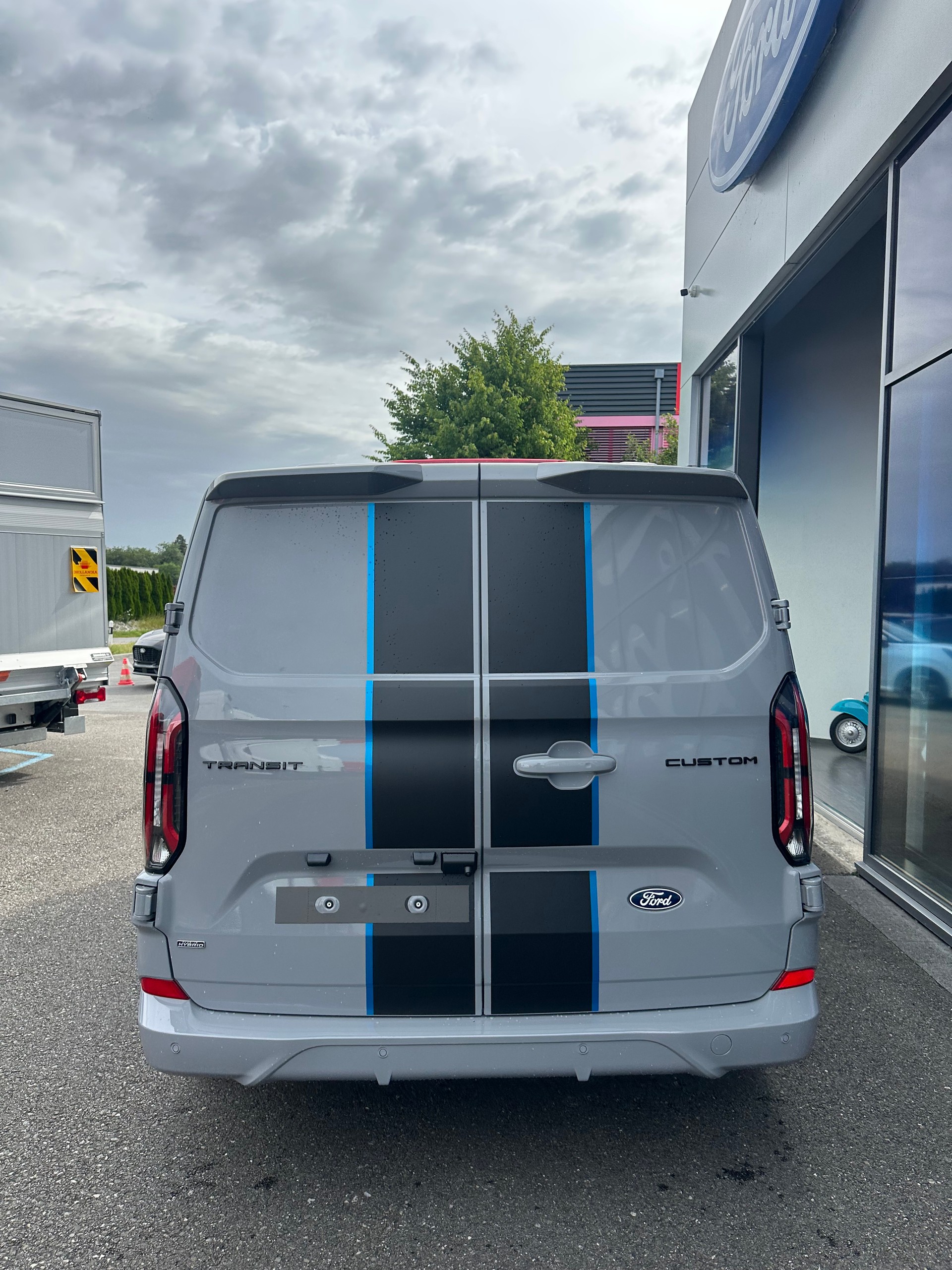 FORD Transit Custom Van 320 L1 2.5 Durat Sport/PHEV-image-4