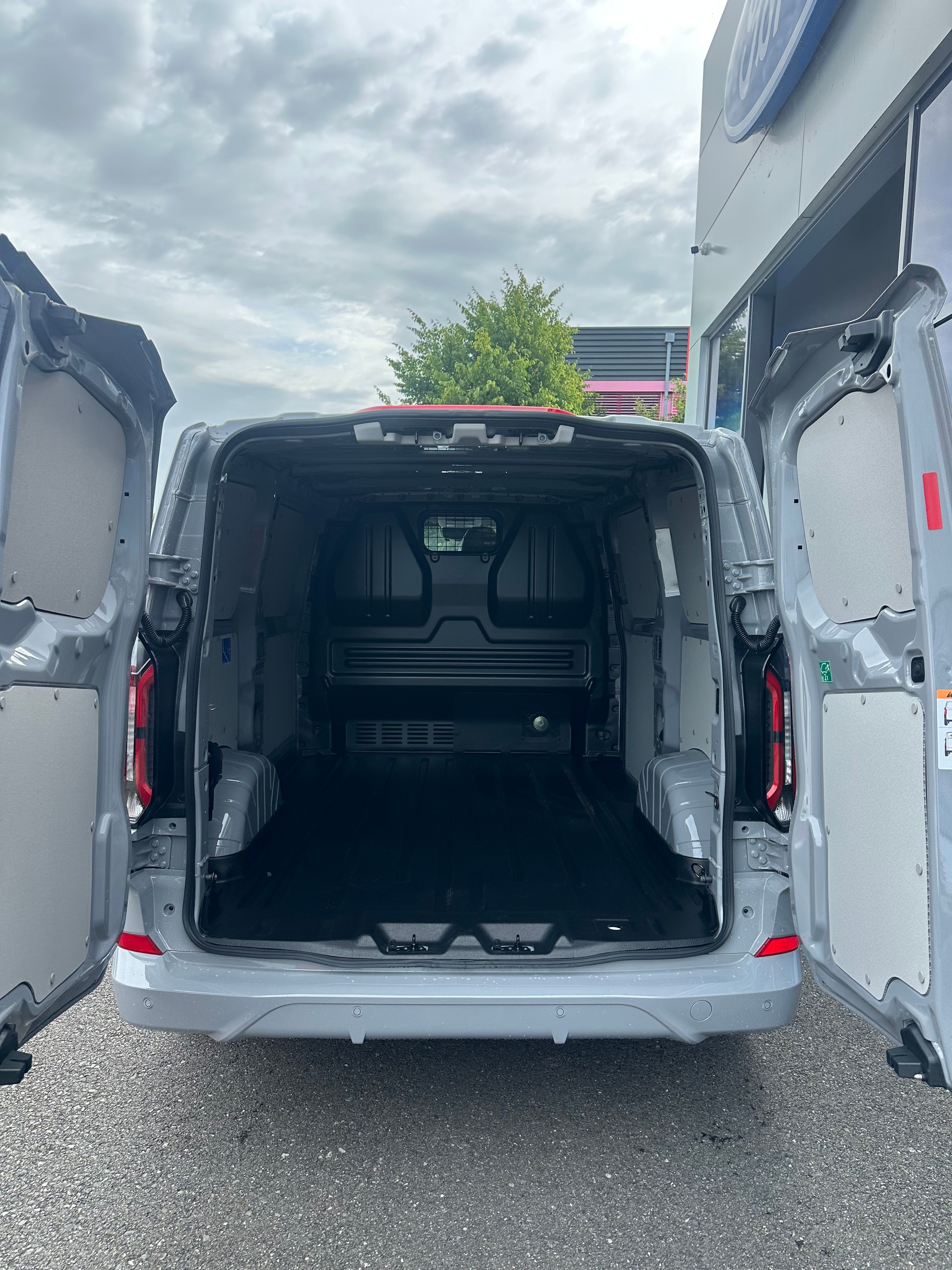 FORD Transit Custom Van 320 L1 2.5 Durat Sport/PHEV-image-6