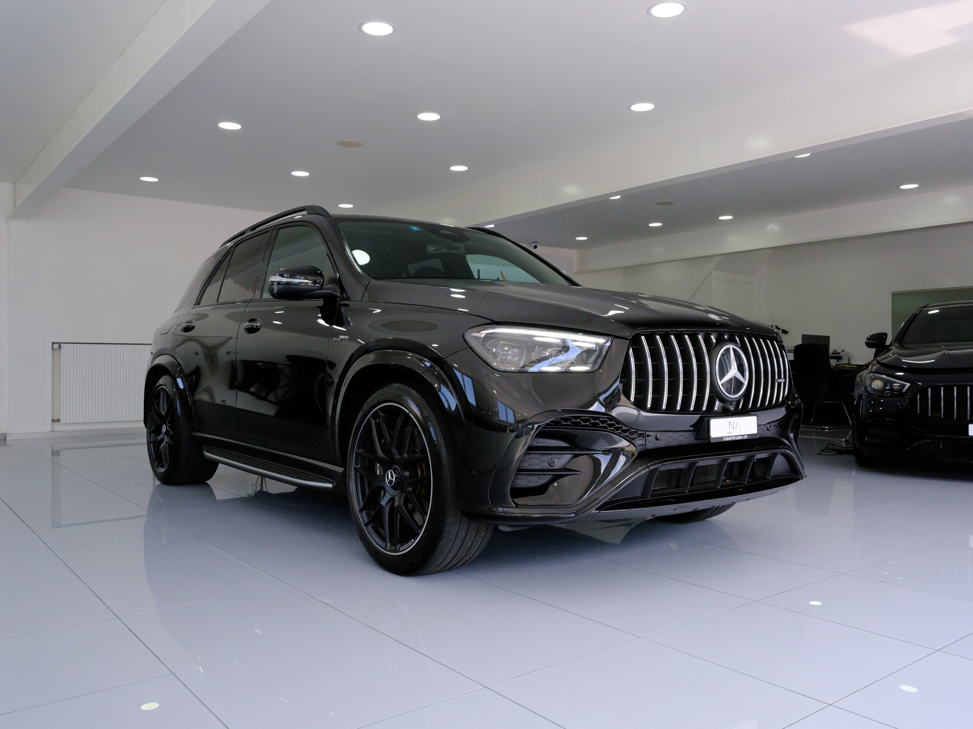 MERCEDES-BENZ GLE 53 AMG Hybrid 4Matic+ 9G-Tronic-showroom-element-1