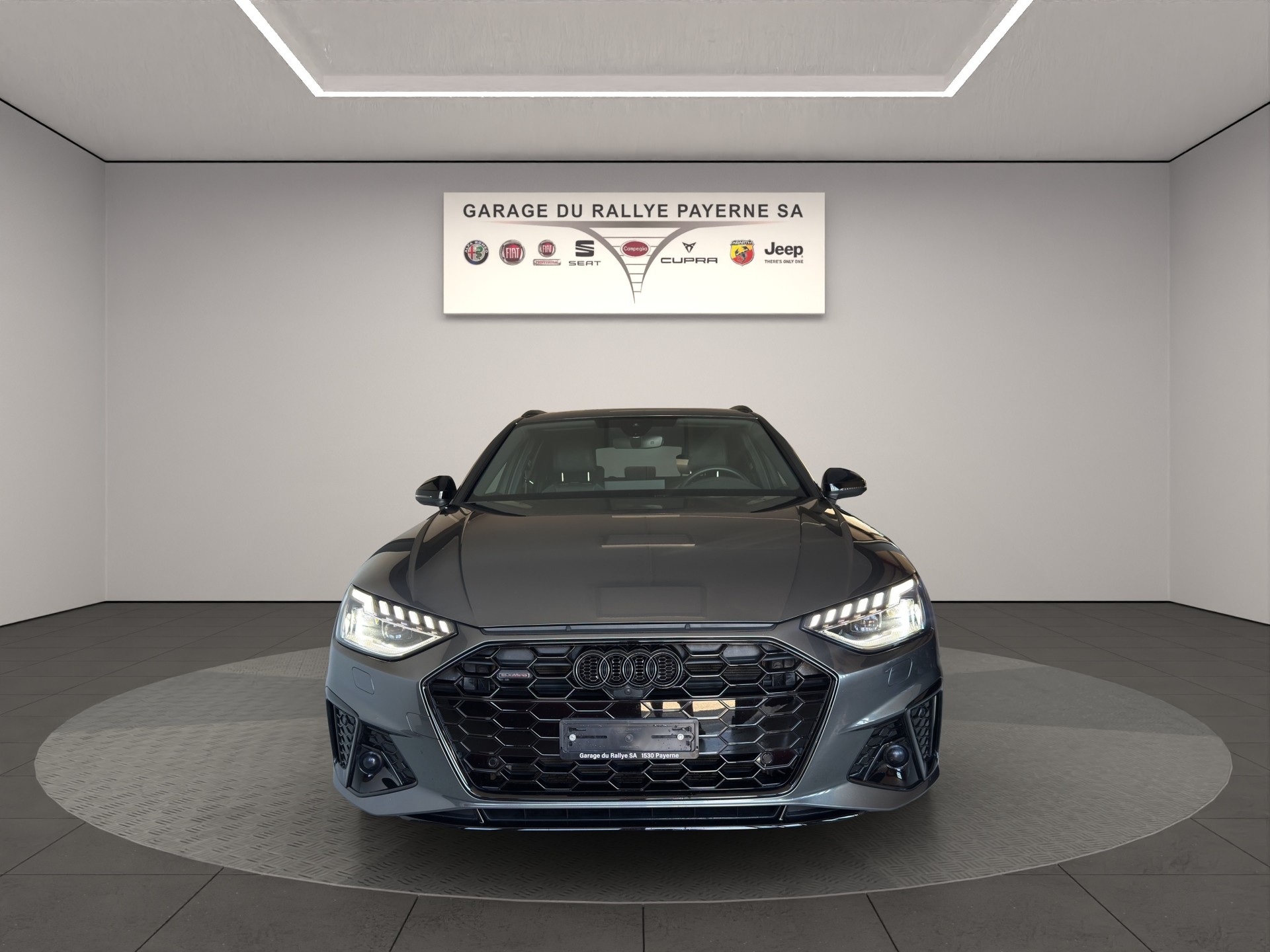 AUDI A4 Avant 40 TDI S line Attraction quattro S-tronic