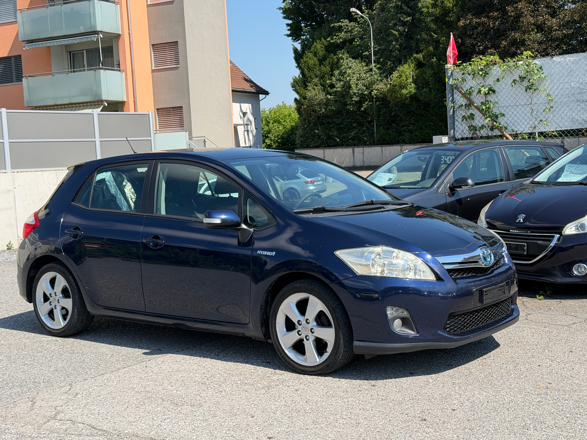 TOYOTA Auris 1.8 16V HSD Linea Sol-image-1