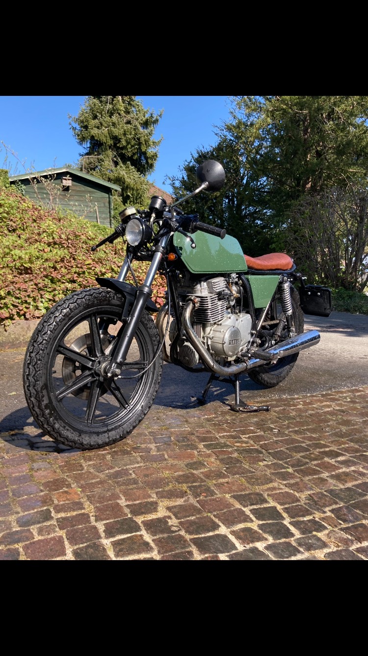 YAMAHA XS 400-image-3