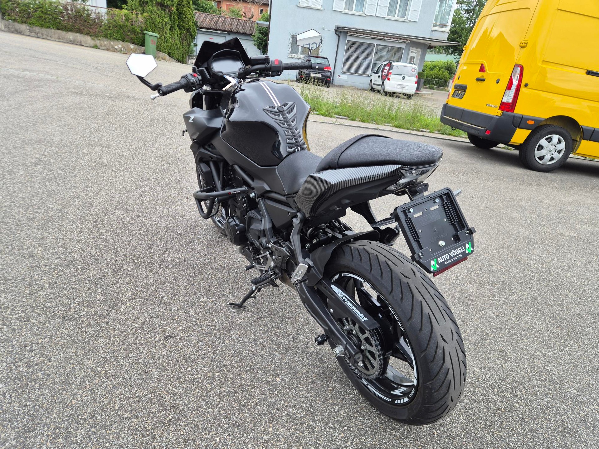 KAWASAKI Z 650 (35kW)-image-2