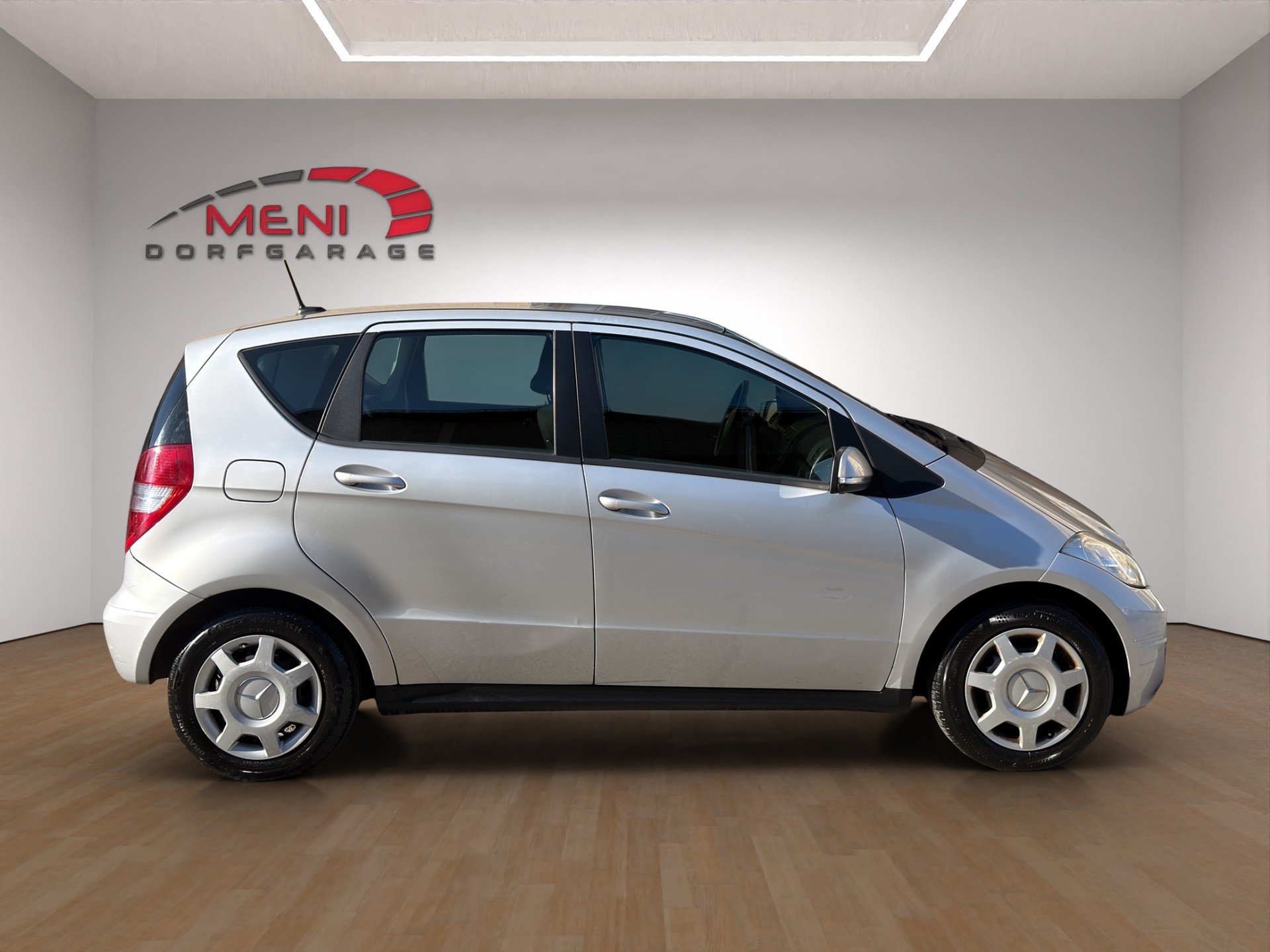 MERCEDES-BENZ A 170 Avantgarde Edition A-image-7