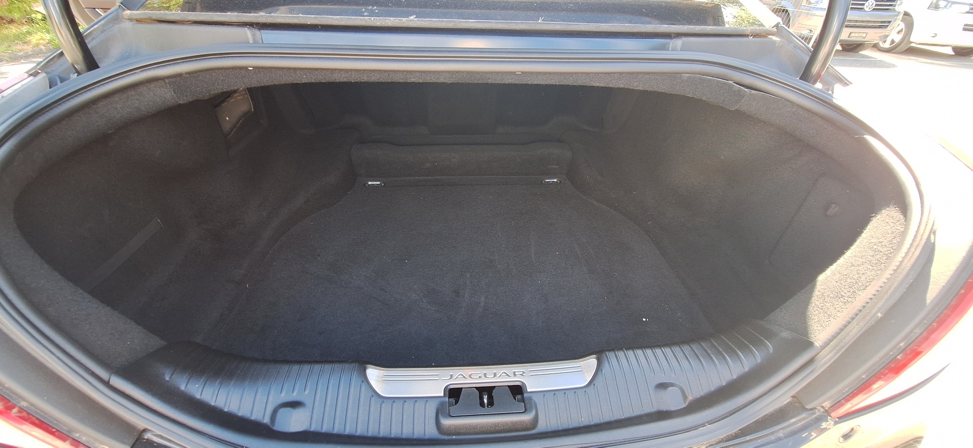 JAGUAR XJ 3.0d V6 Premium Luxury Automatic-image-10