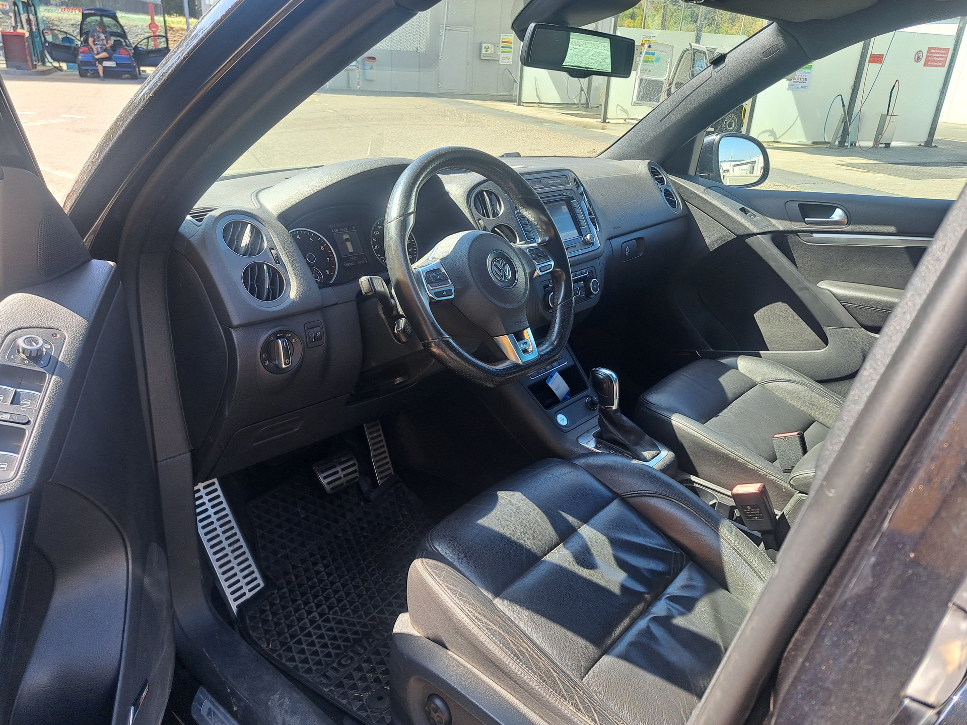 VW Tiguan 2.0 TSI Sport&Style 4Motion DSG-image-6
