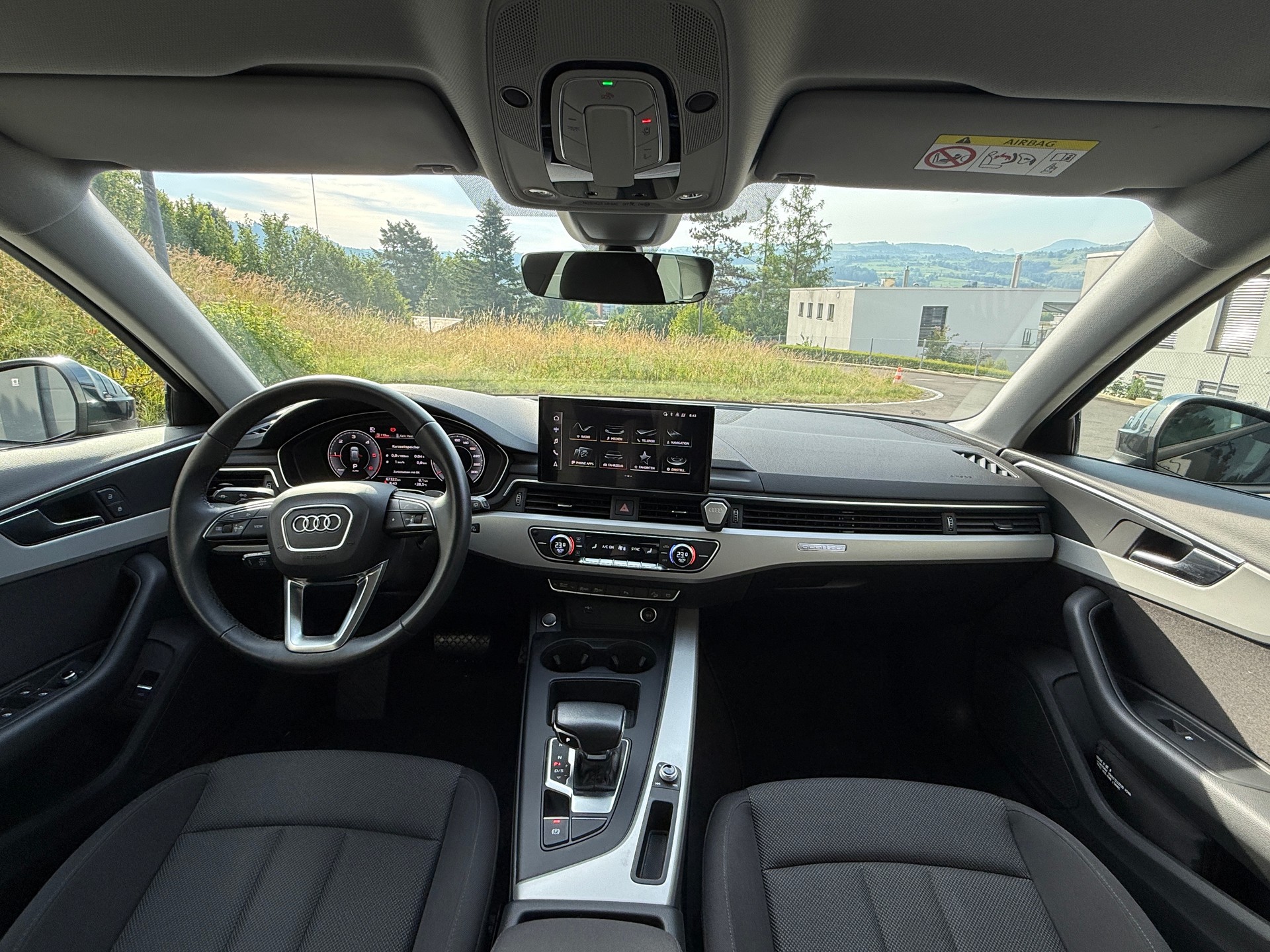 AUDI 2.0 40 TDI Attraction quattro S-Tronic-image-14