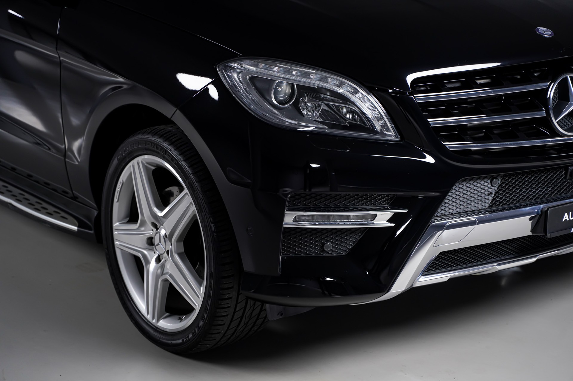 MERCEDES-BENZ ML 350 BlueTEC Executive AMG Line 4Matic 7G-Tronic-showroom-element-3