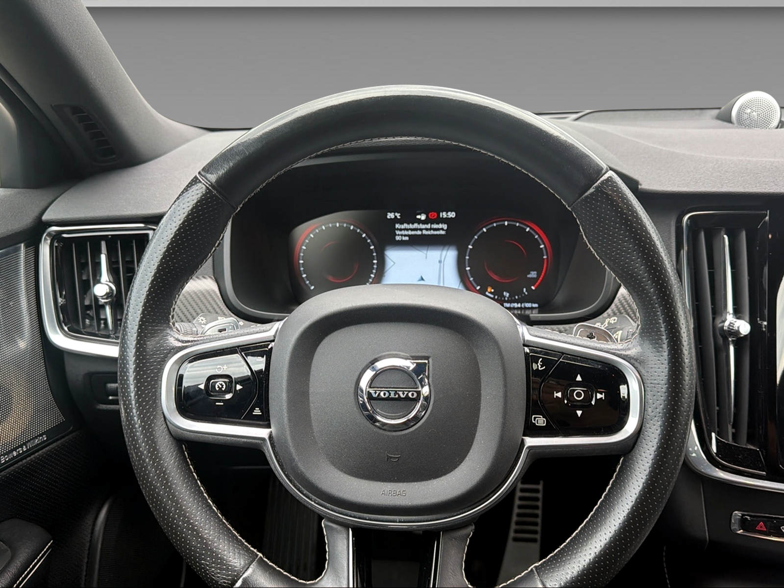 VOLVO V90 2.0 T6 R-Design AWD-image-17